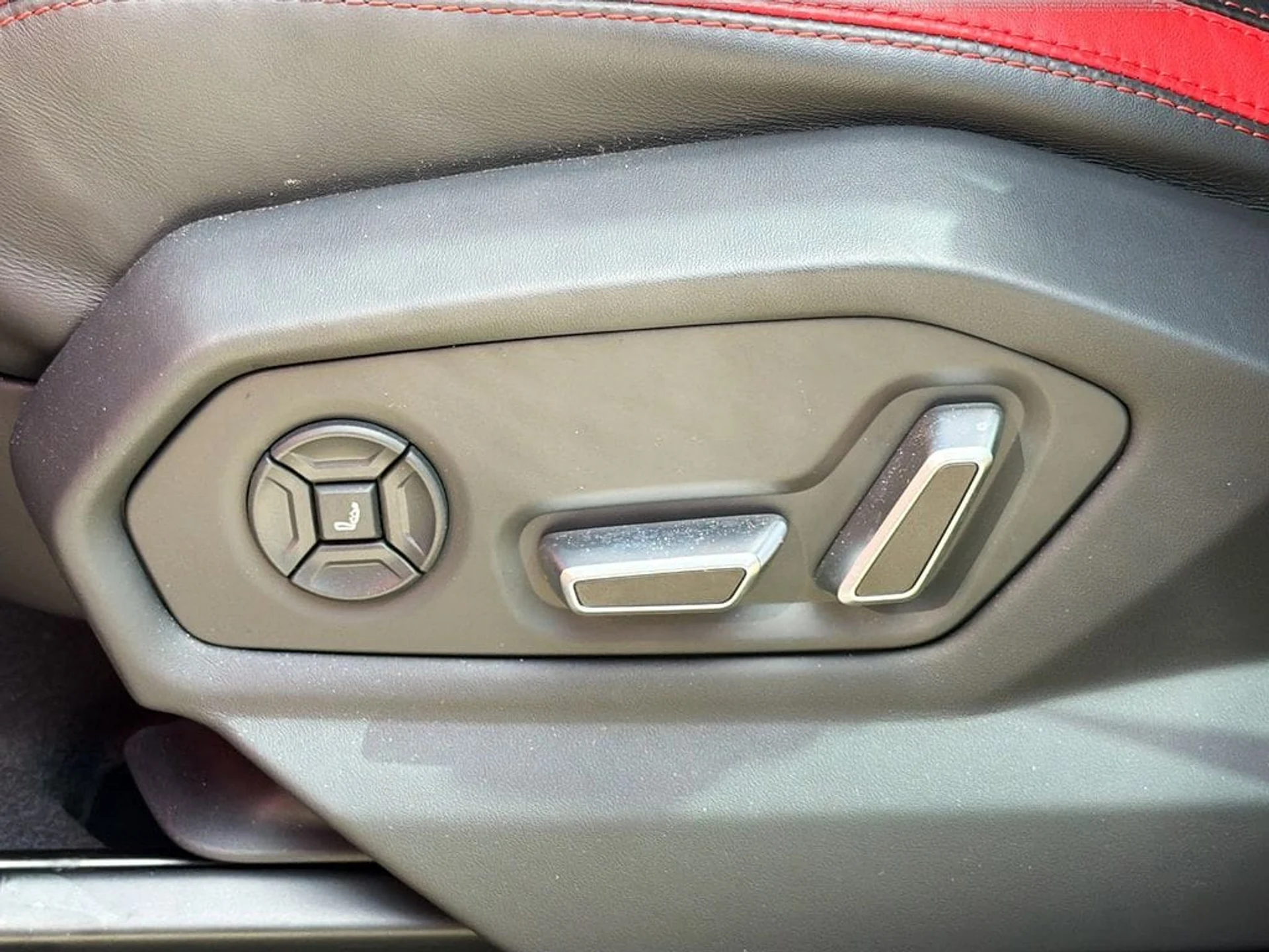 mph027_3113967035_beddb220c7502443bd4de2ea5276579cx_33324cacae