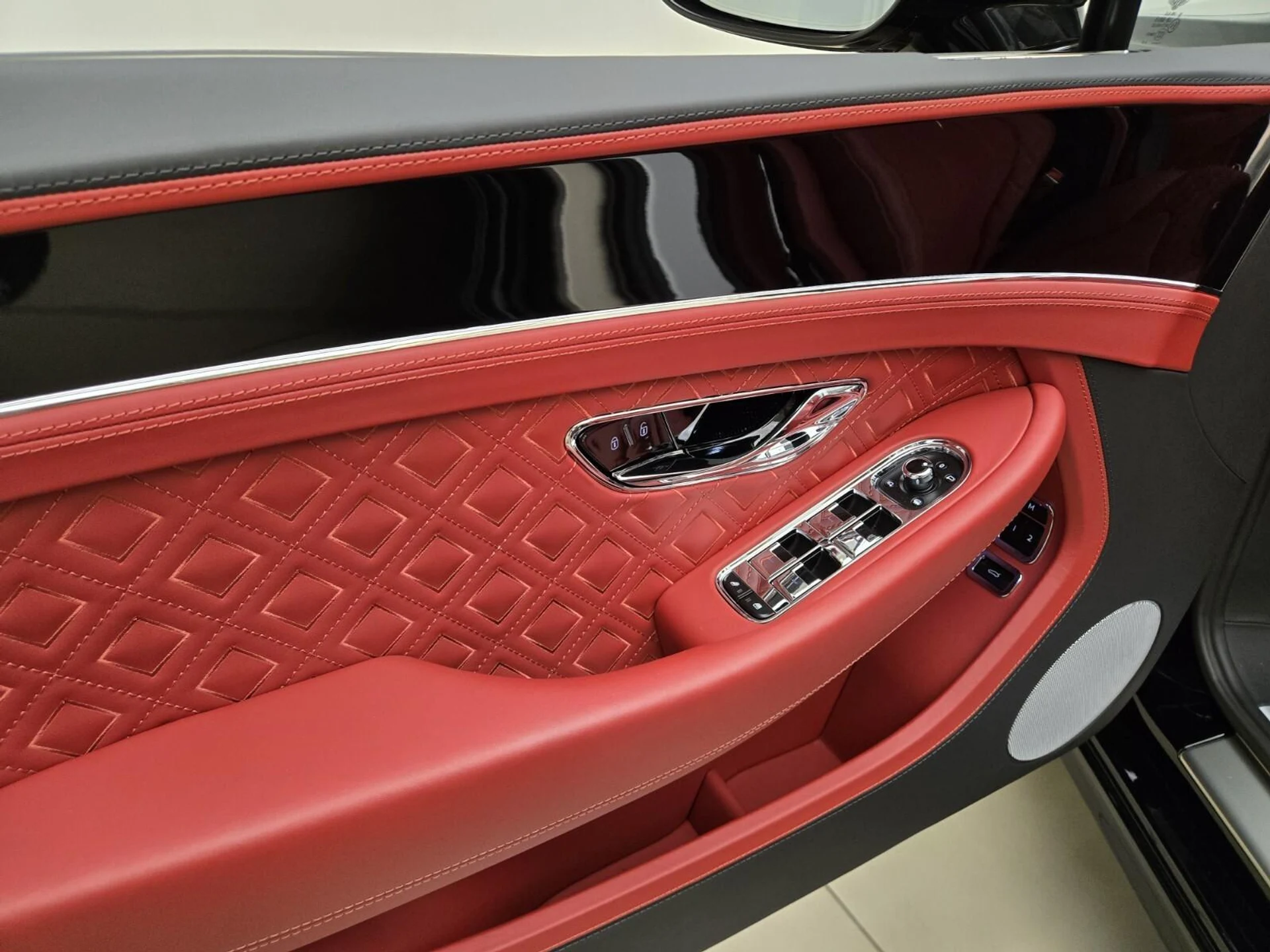 mph027_3114522122_Used_2024_Bentley_Continental_GT_Speed_1777356131_7057205661