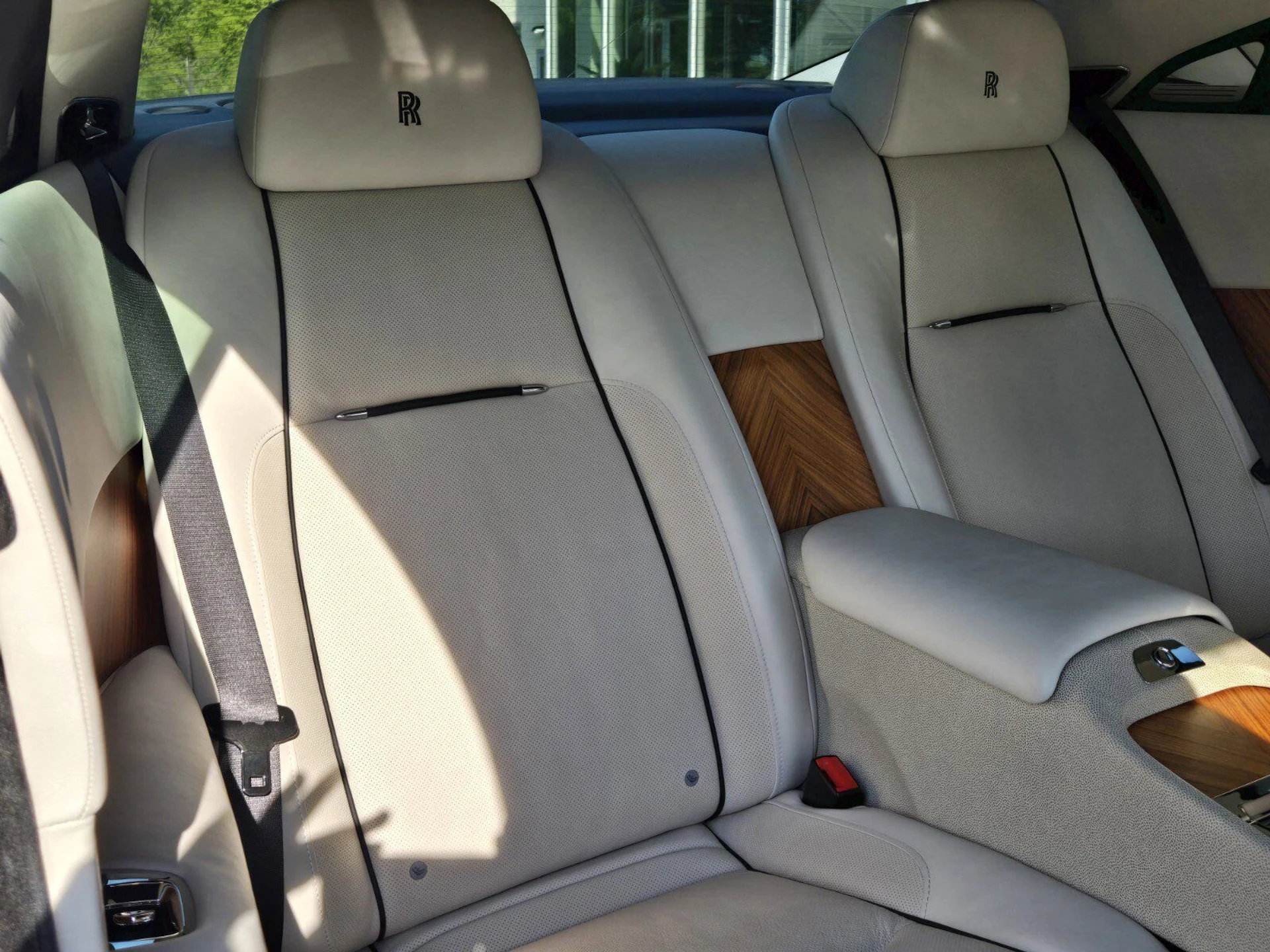 mph027_3115774872_d37c6d9b303d9b0563747a7a2307f855x_5b5839a0ac