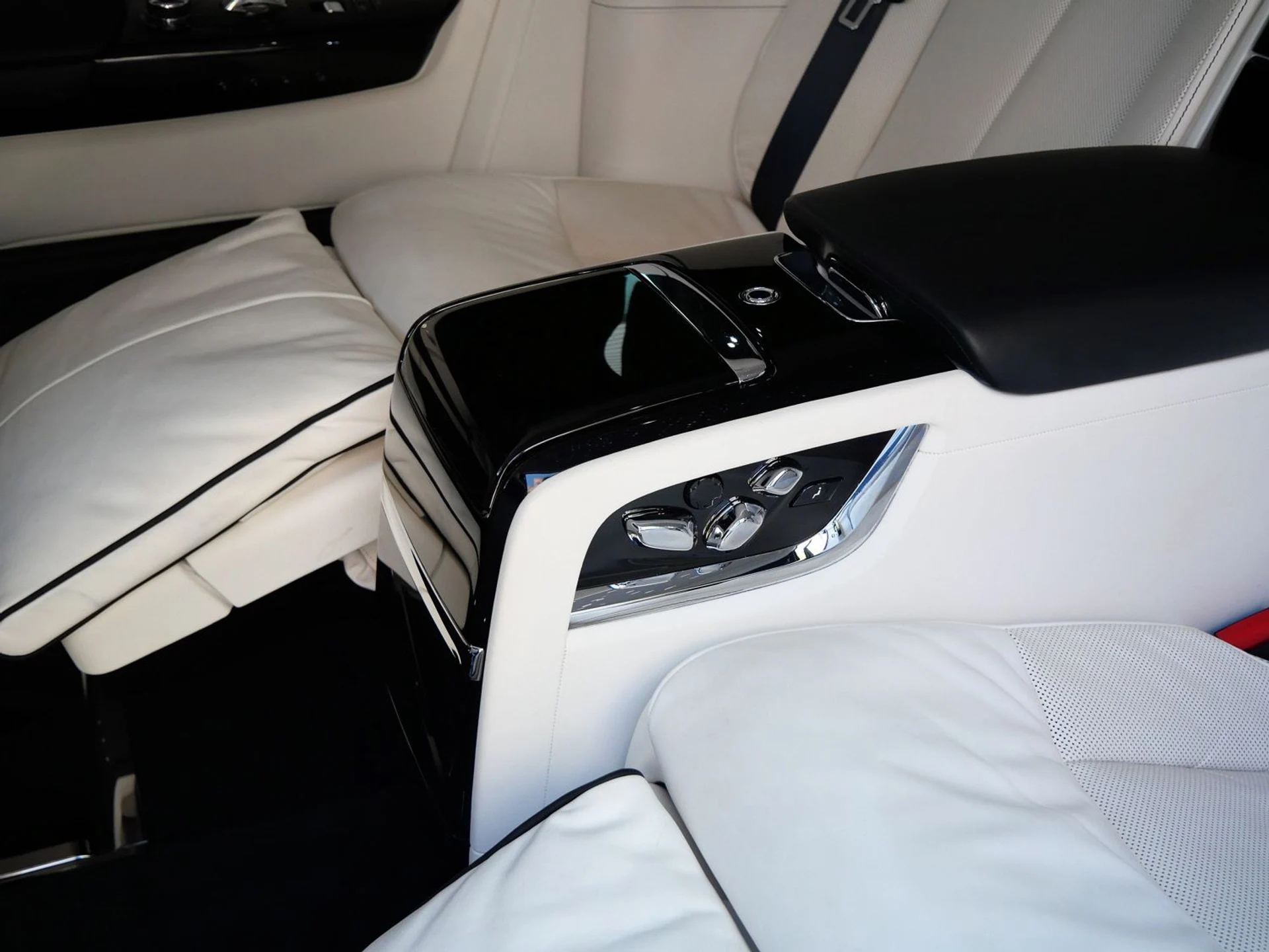 mph027_3123858137_ed3240a67b8f565f267ddb1afe92691bx_8aac73189f