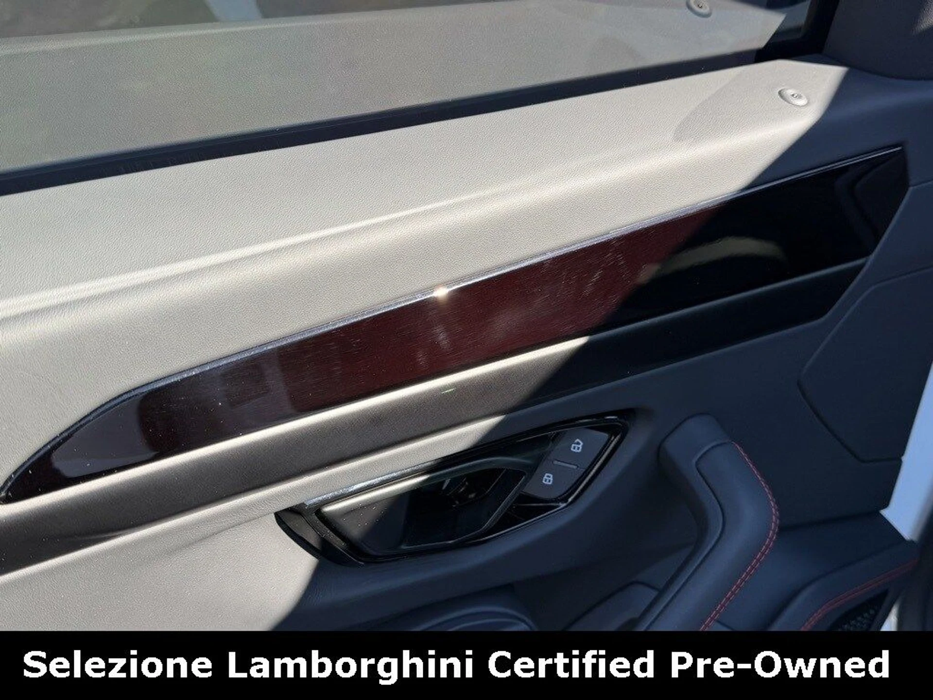 mph027_3127874760_98a1eac366a23c34c021d84f76d37103x_b165368c48