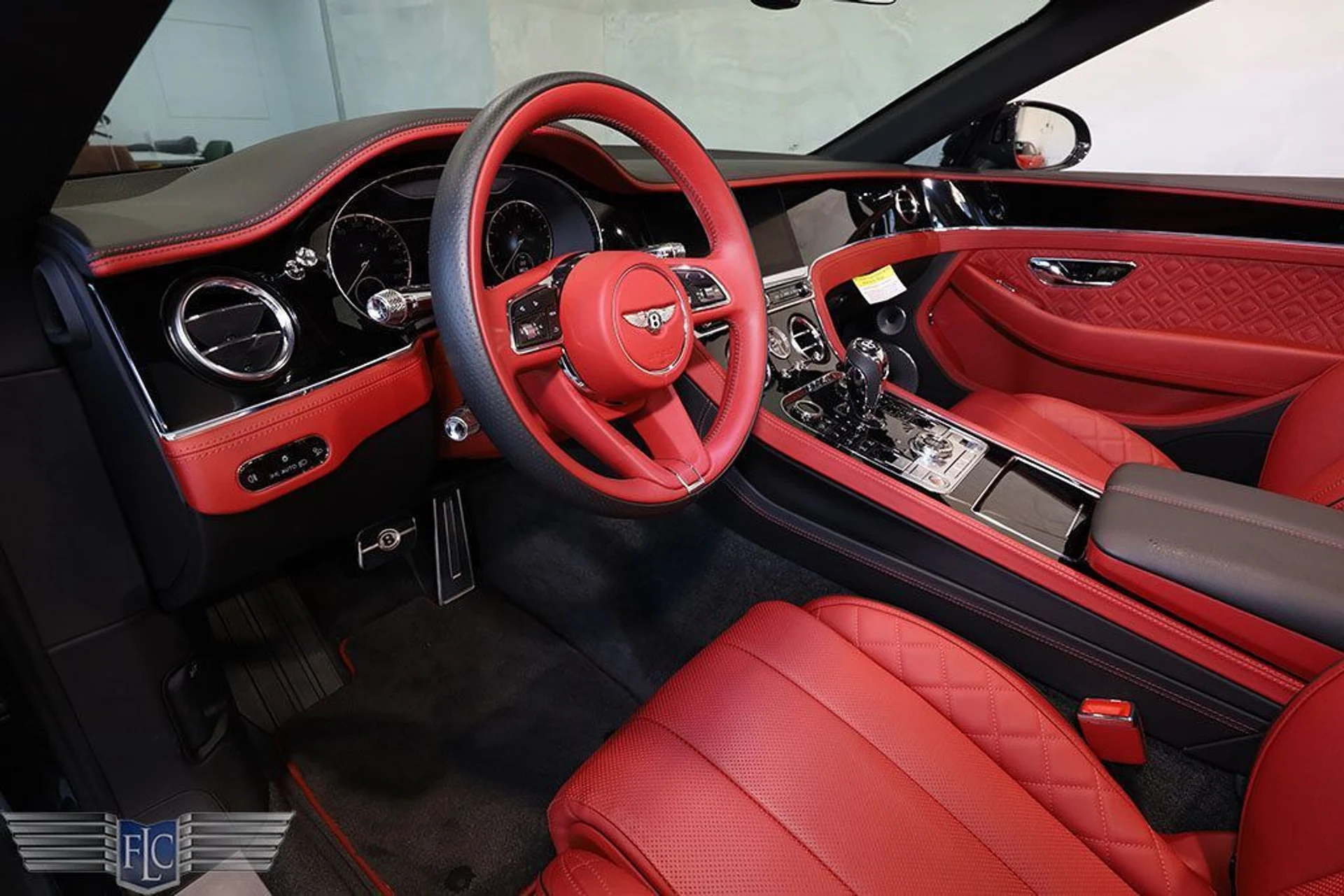 mph027_3130529590_used_2022_bentley_continental_gtcv8mullinerconvertible_9689_22472853_28_1024_bda5ab8cd0