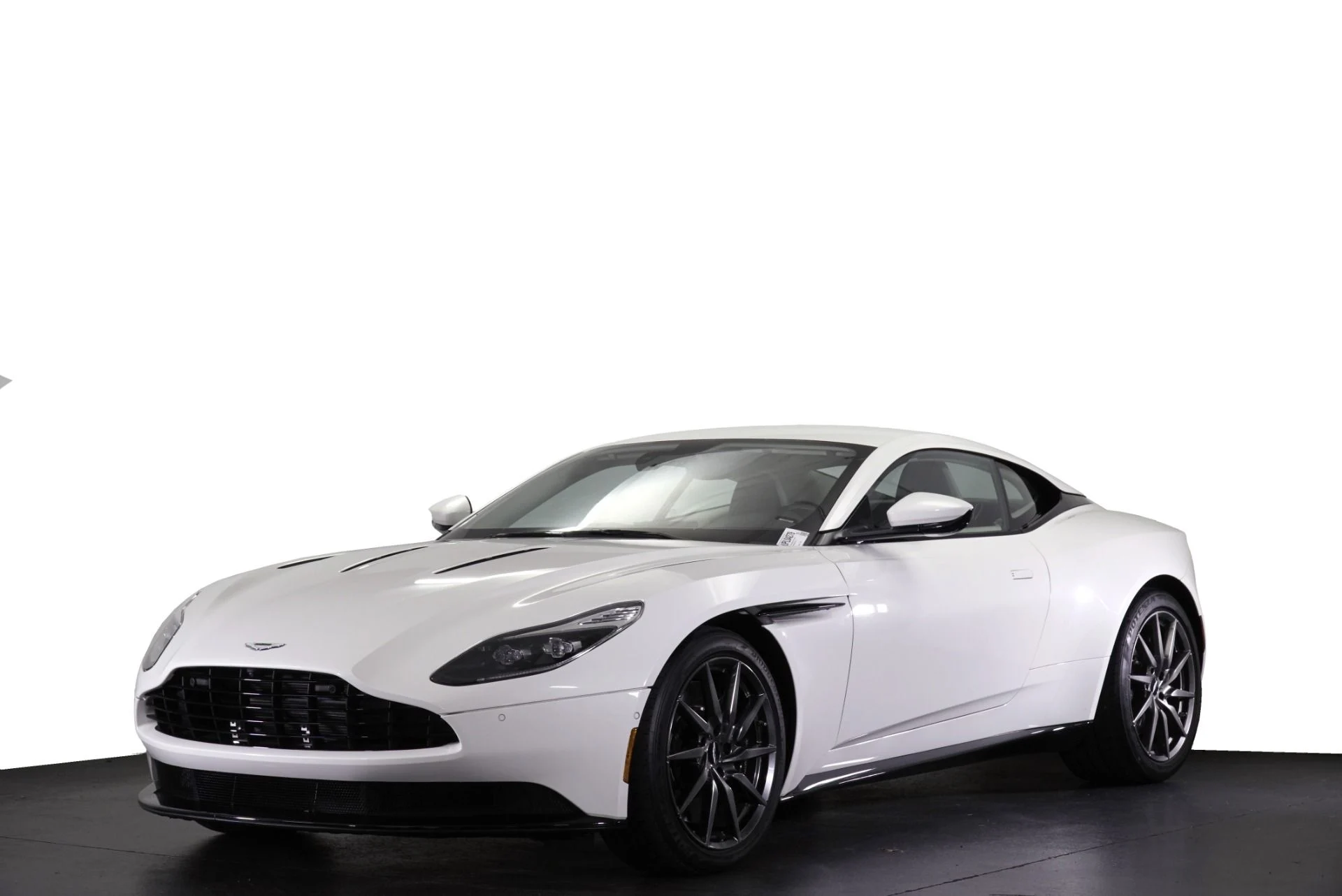 mph027_3153182390_Used_2018_Aston_Martin_DB_11_1764361544_29b073aeb7