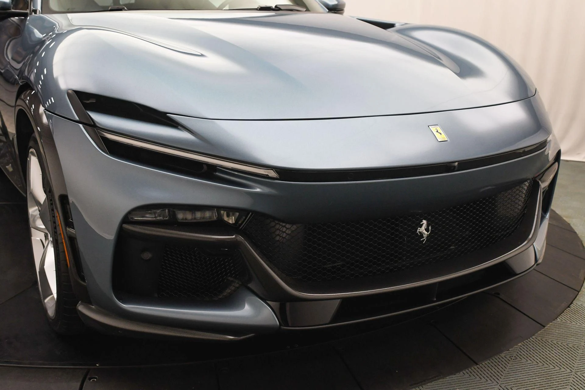 mph027_3155134329_Used_2025_Ferrari_Purosangue_1757454962_cf3f1b37c2