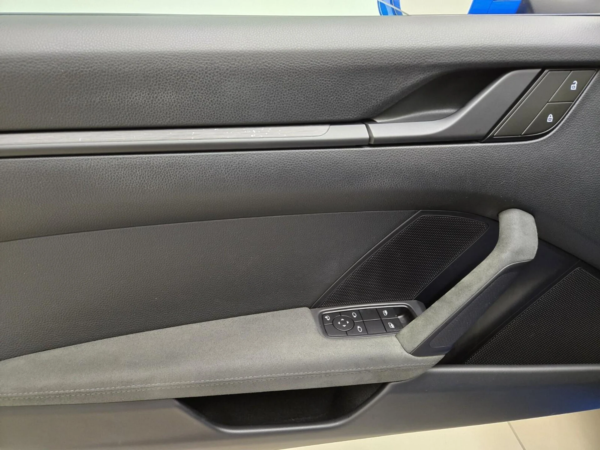 mph027_3158892932_Used_2022_Porsche_911_1768891663_e404f803f5