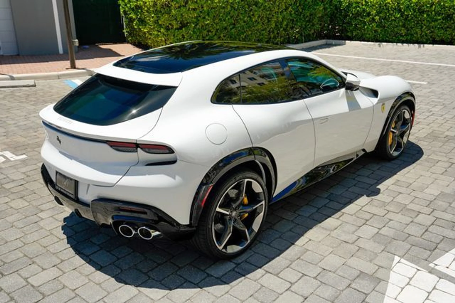 mph027_3161525402_23015679_28_77fc8b8531