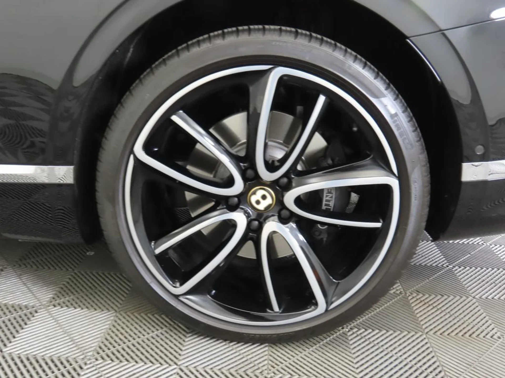 mph027_3164170134_used_2020_bentley_continental_gtv8firsteditioncoupe_8119_22962134_28_1024_7fa3634448