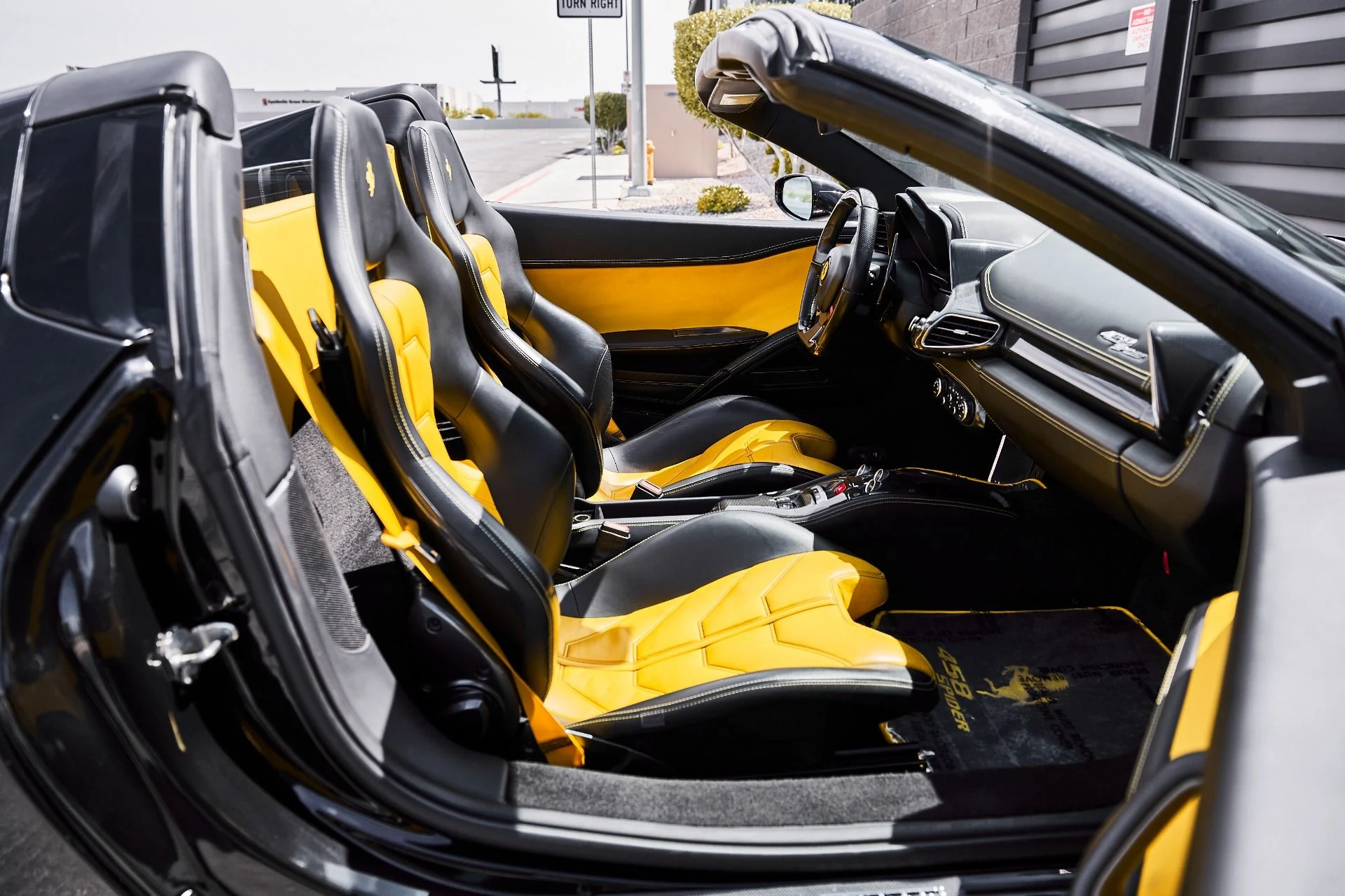 mph027_3177478396_Used_2013_Ferrari_458_Spider_Base_1778089066_8670574049