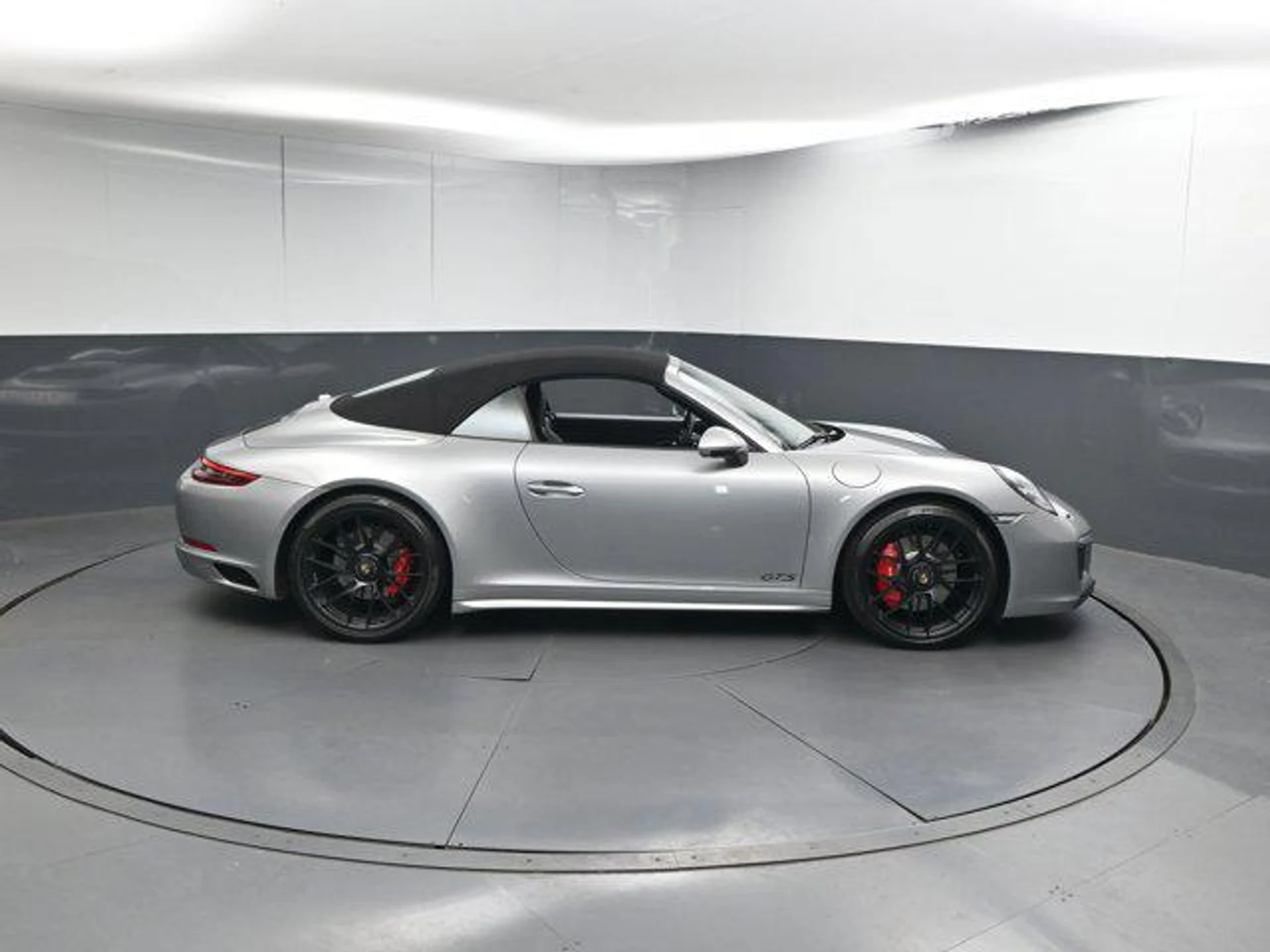 mph027_3183412570_x_Gv_Ps_X_Kv_Rc_Ajf_4q833yz_FR_Ezu_A_0949c63ef8