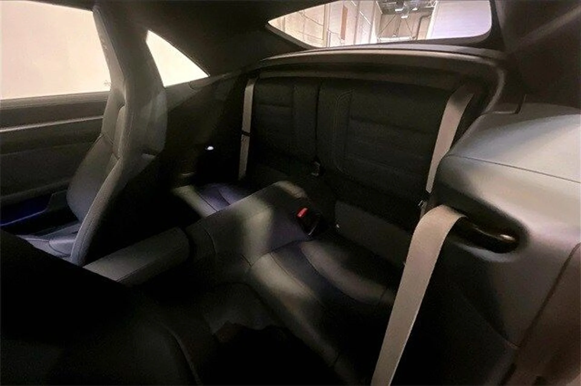 mph027_3185592823_a213ca350a058e2dc3161a8943a7879fx_bdcb7741db