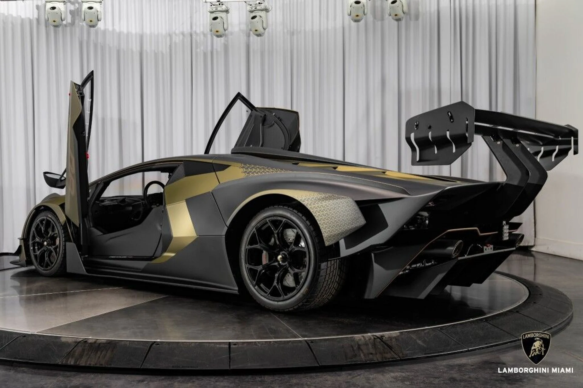 mph027_3187952998_02ae145b3705d39ad8af6d71053eafbf_3ad0466555