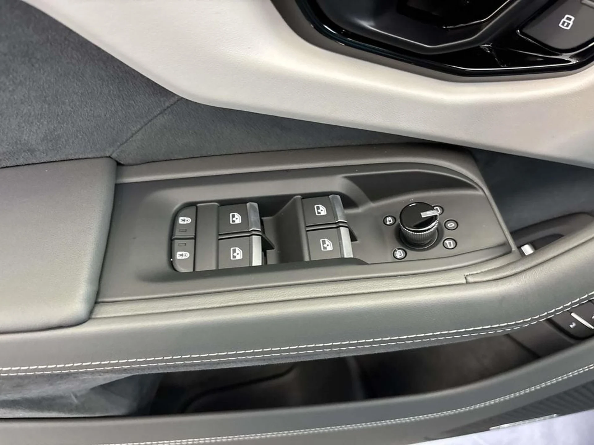 mph027_319139116_6162fff8b1c3ee8956245044e0364fc4x_4d1fd2a0fb