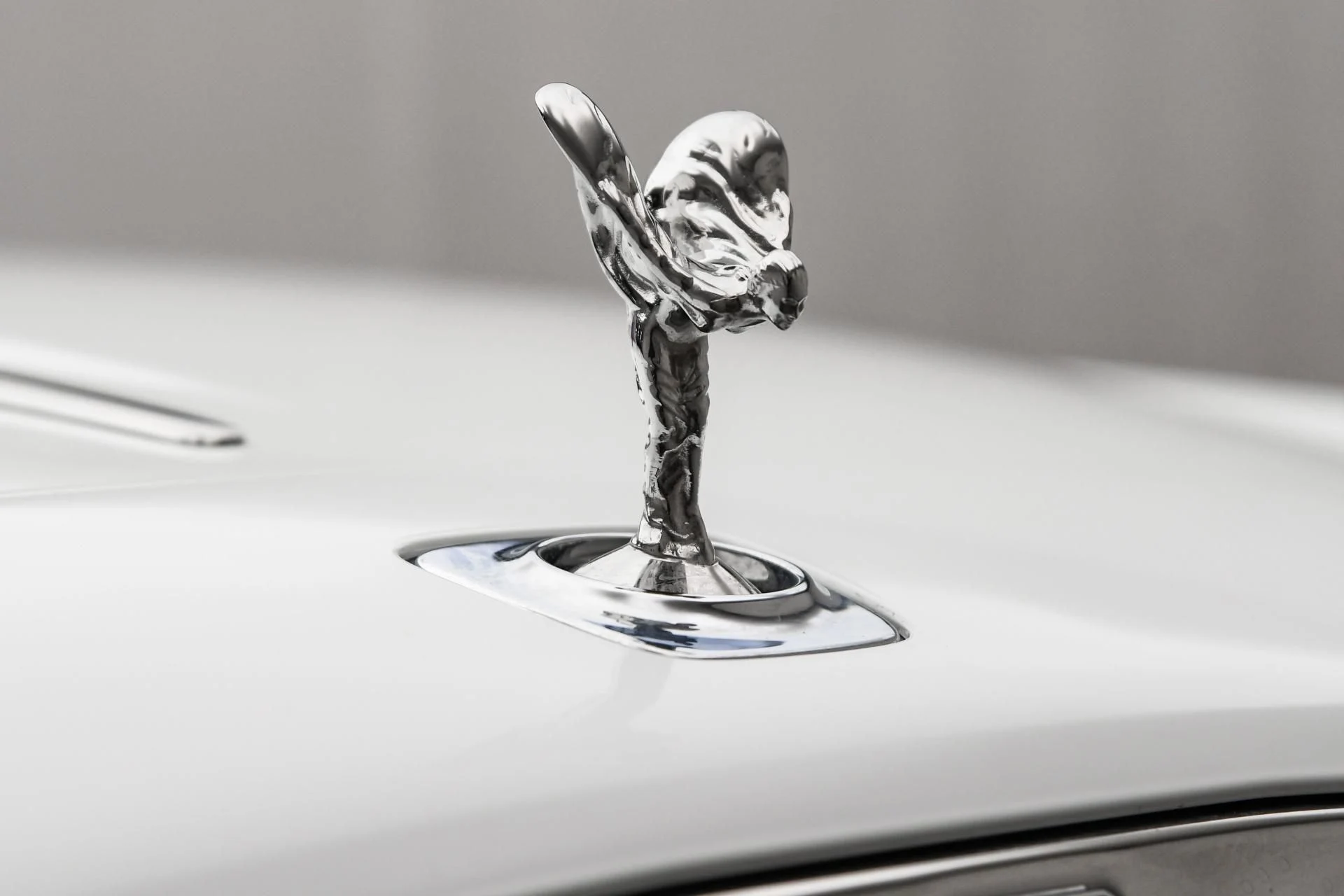 mph027_3203570196_Used_2021_Rolls_Royce_Dawn_1755677091_59450c4c50