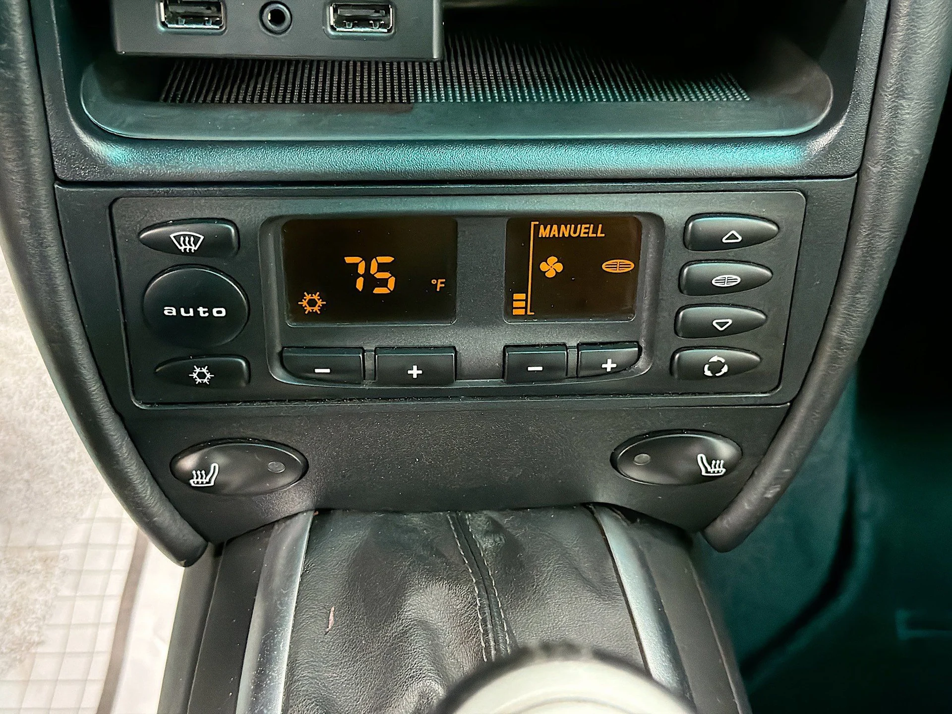 mph027_3208952576_97a871a2b5e2684e6603f0c0d518bedd_c7d836bf57