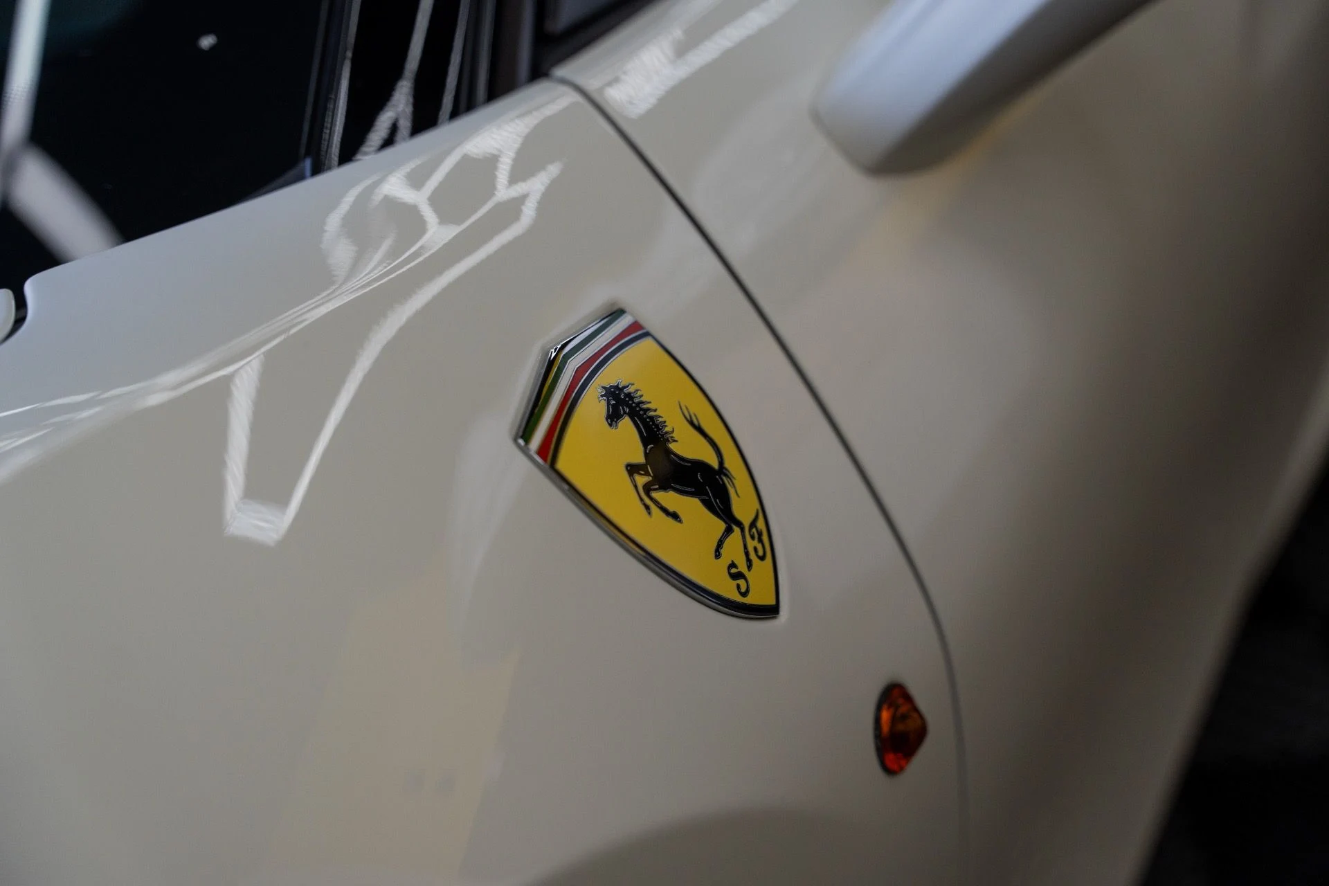 mph027_3218721970_Used_2016_Ferrari_488_GTB_1792438951_63c8b6c14a