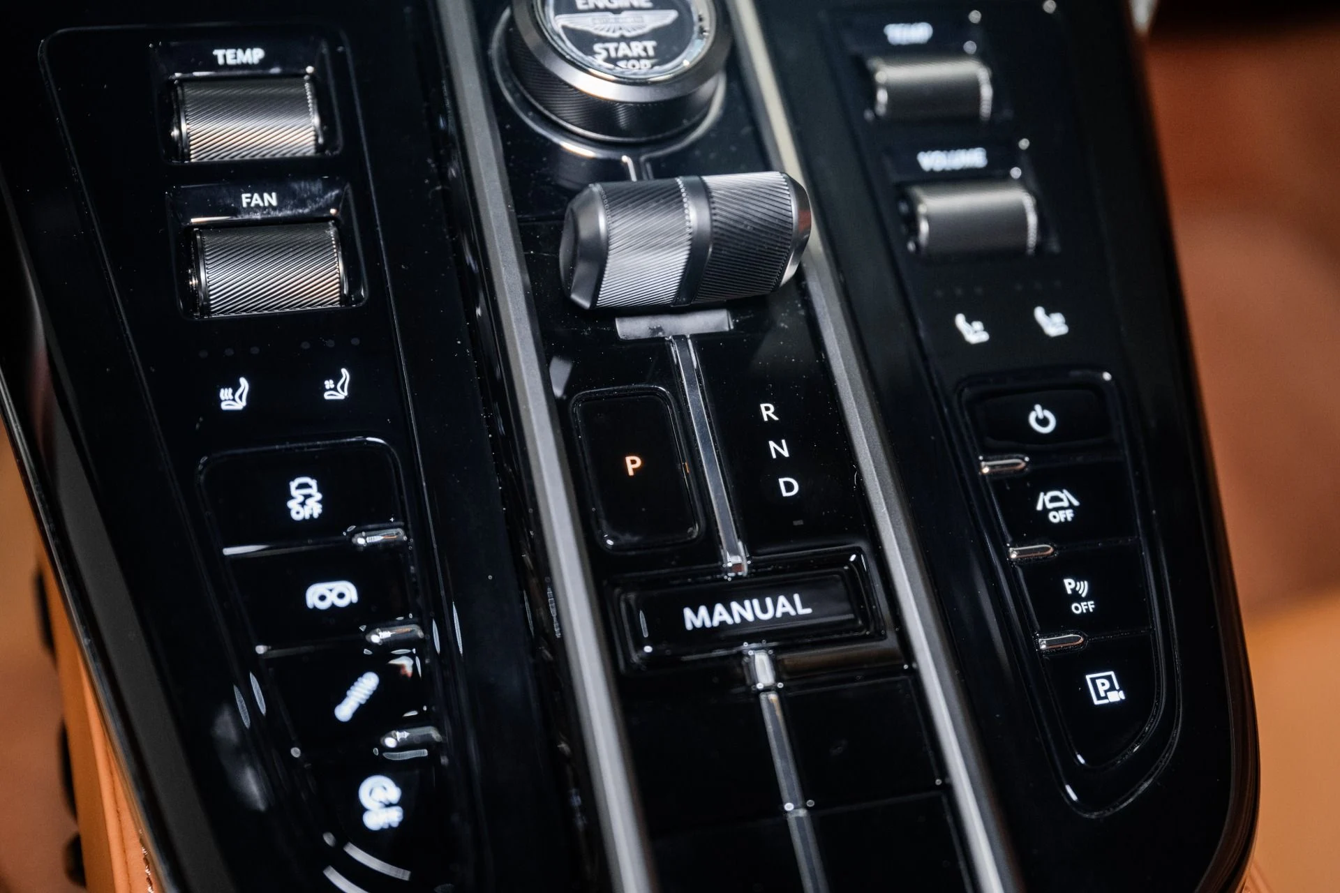 mph027_3223610749_New_2026_Aston_Martin_Vantage_S_Coupe_1767629088_4a8d46029a