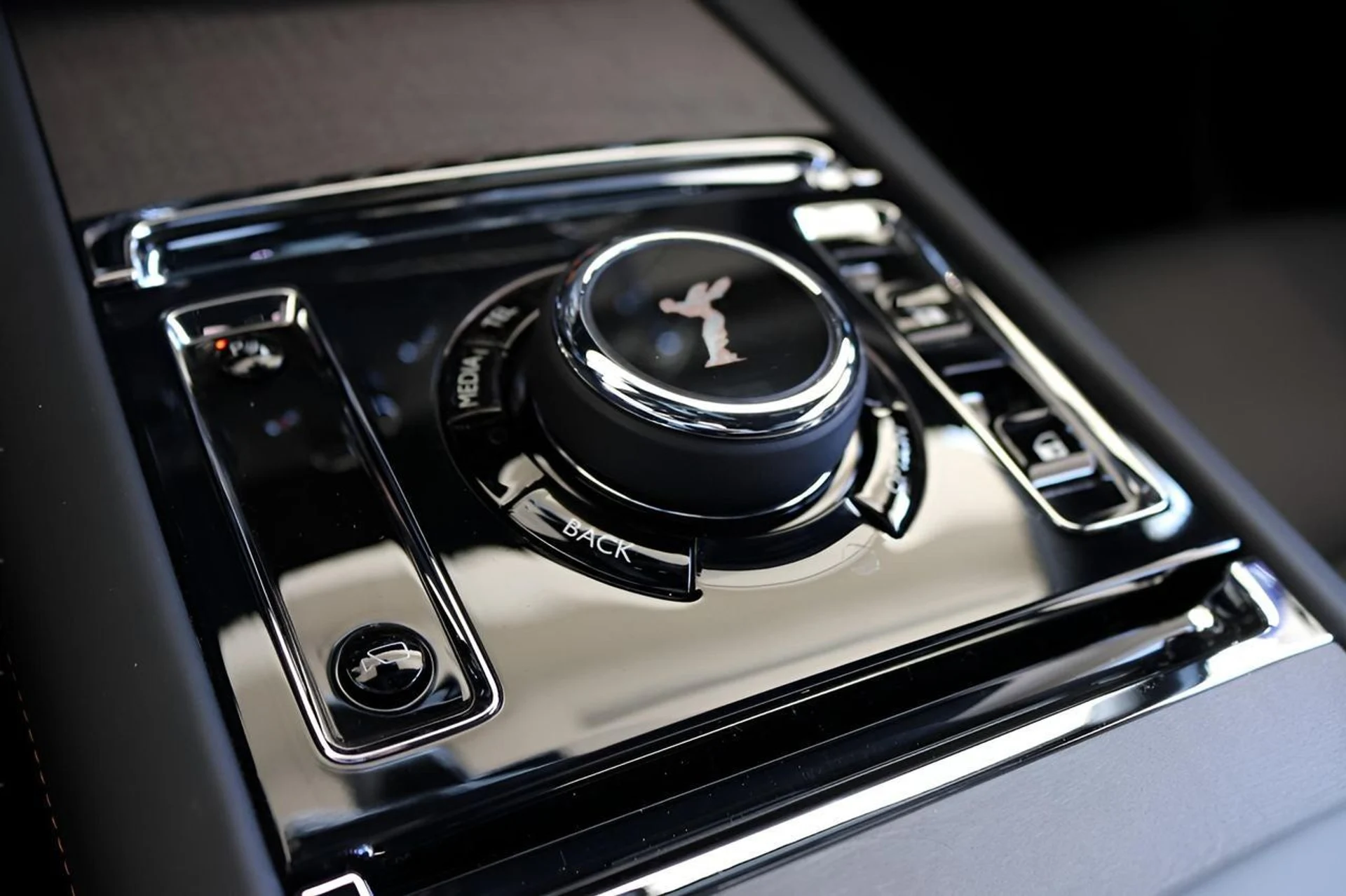 mph027_3231553484_28_774d322516