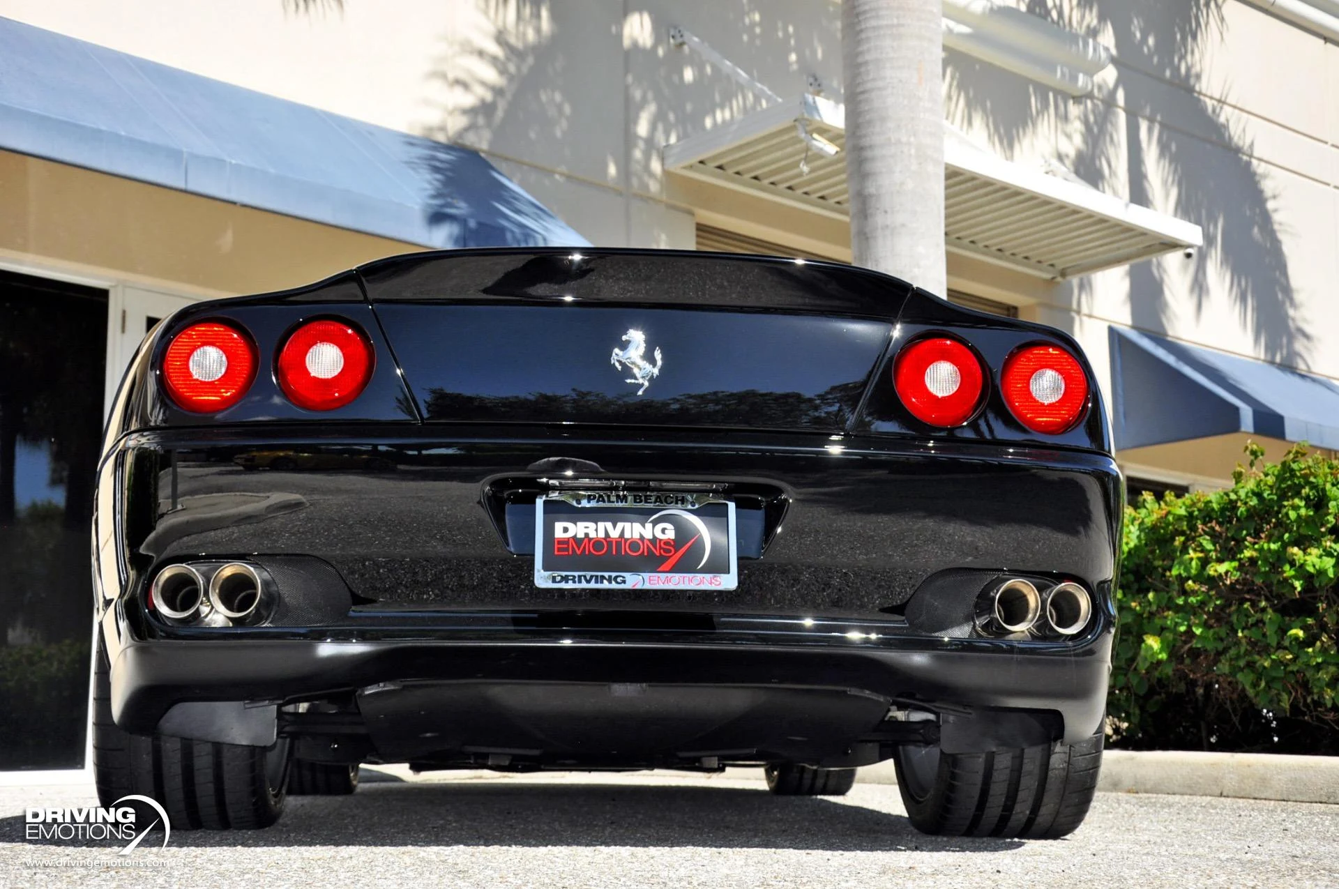 mph027_3236659342_284_p28_l_9b88665265