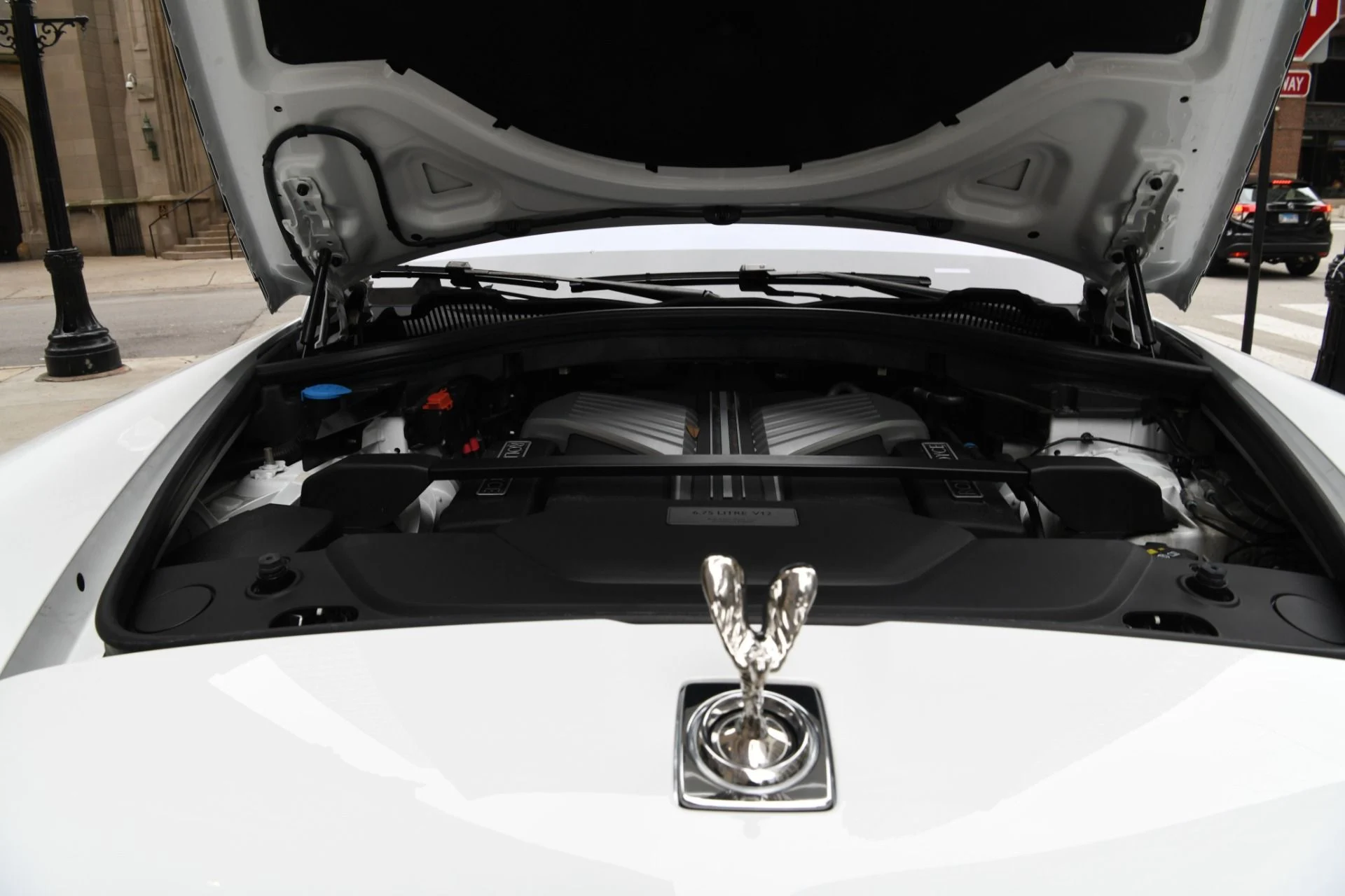 mph027_3243590227_10633_p29_l_f50647886d