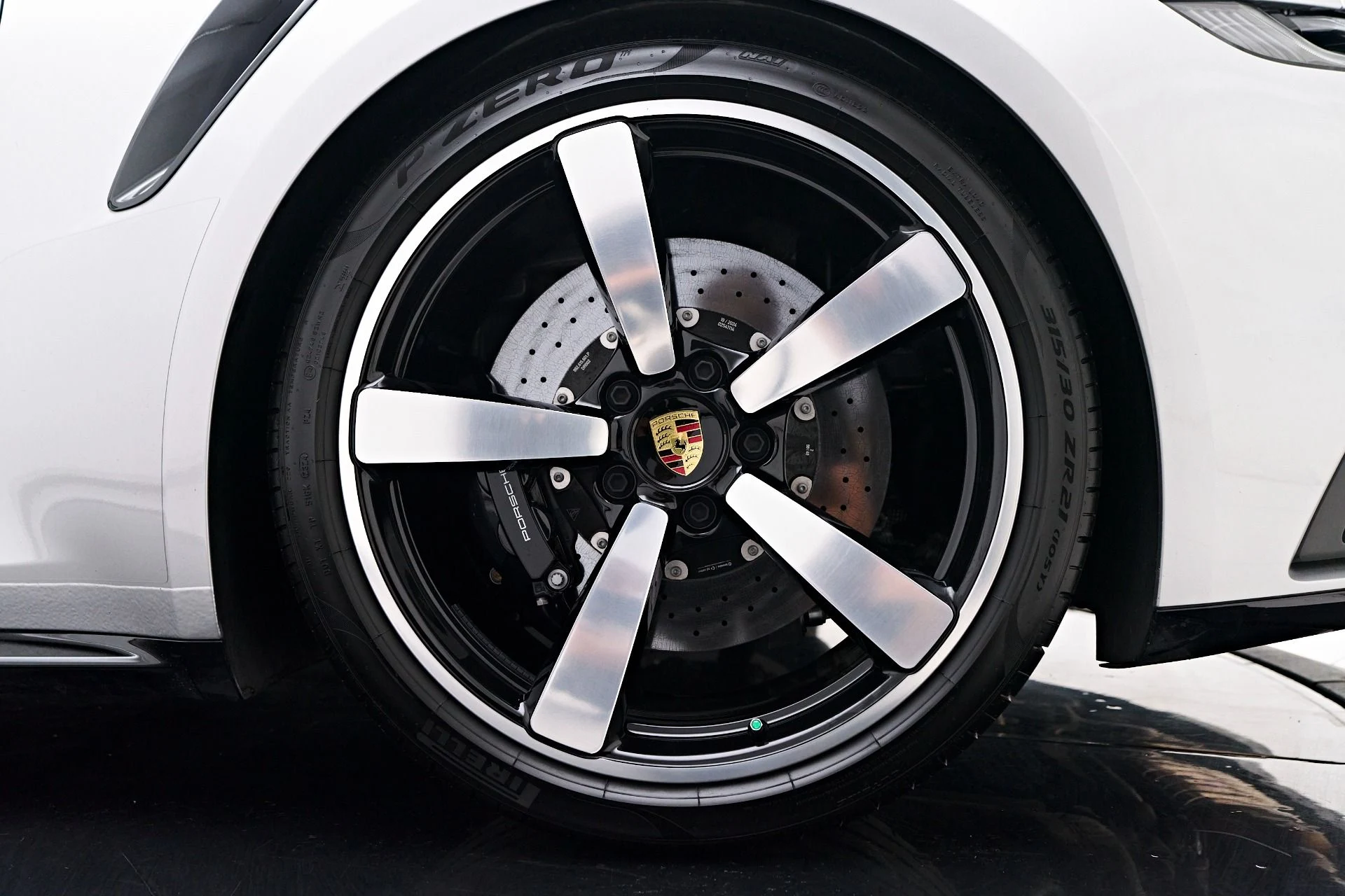 mph027_3244713948_Used_2024_Porsche_911_Turbo_S_1754417049_a35cc5261f