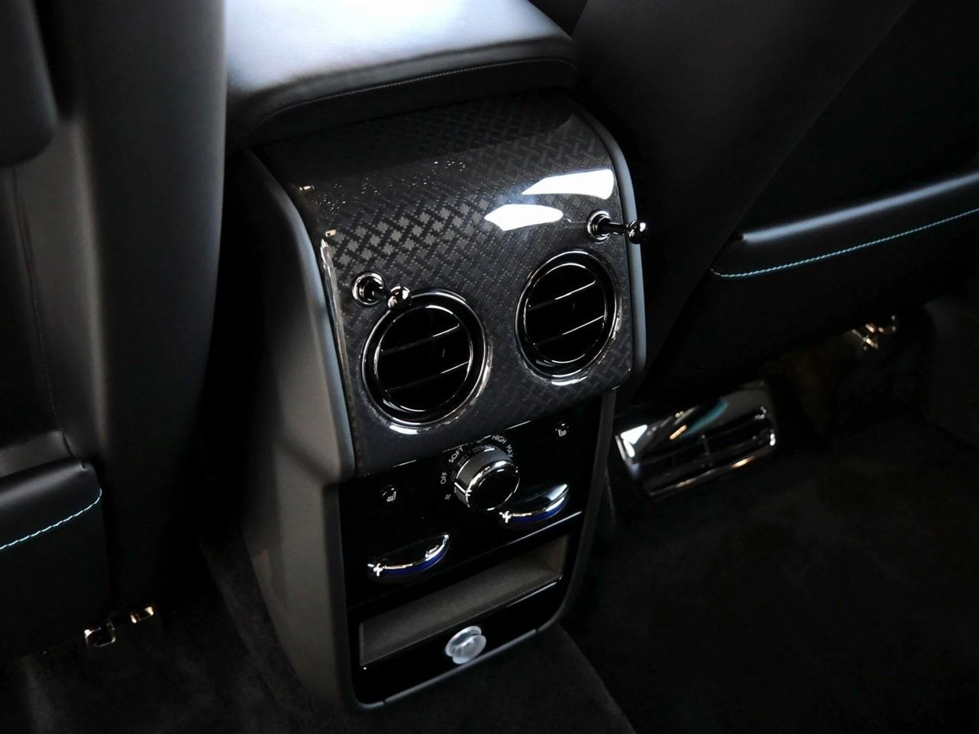 mph027_3267113001_9ba24f419fa927671daca59669f3ea88x_a14de5a081