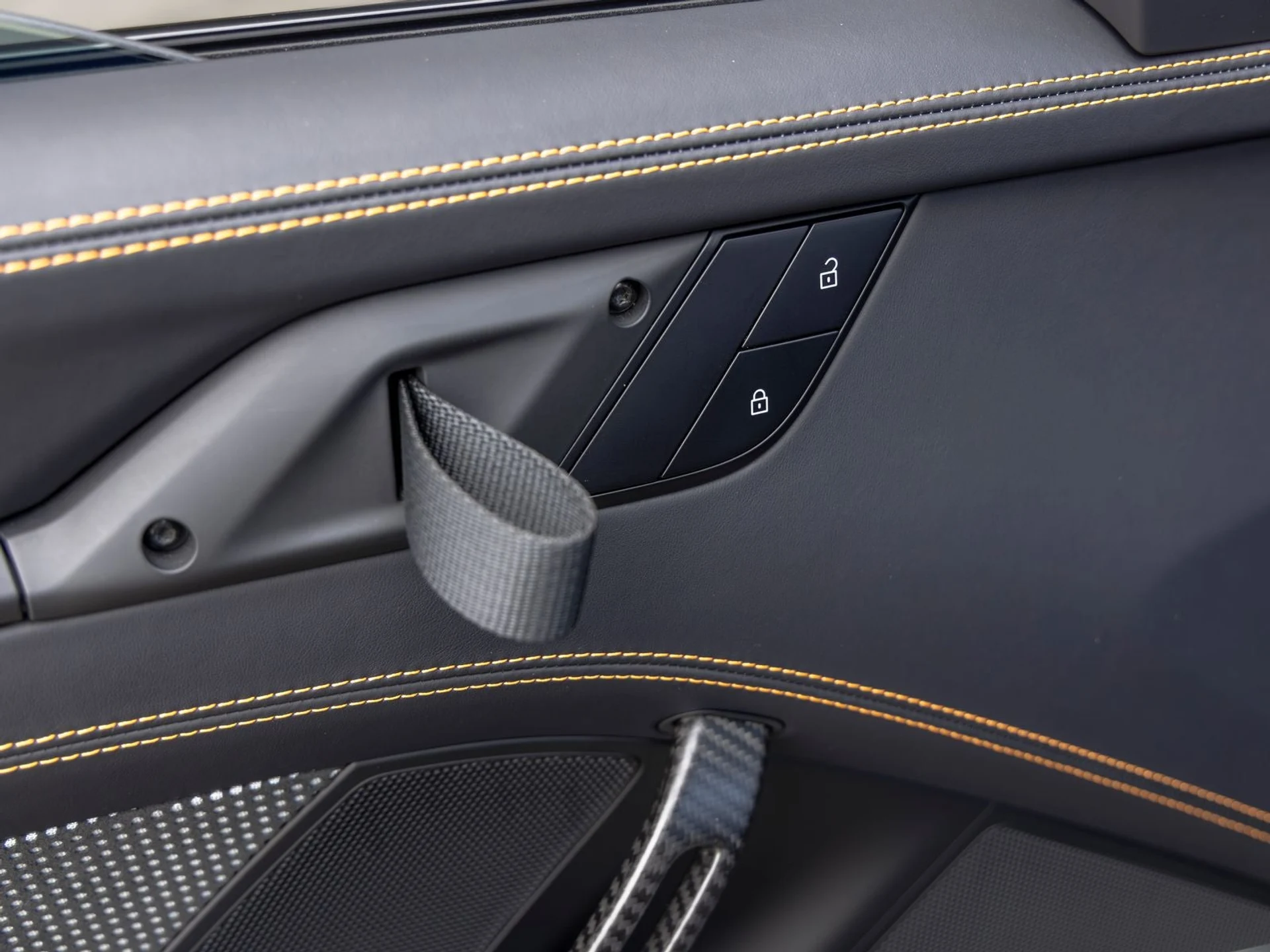 mph027_3267730468_28_97ce54b2ee