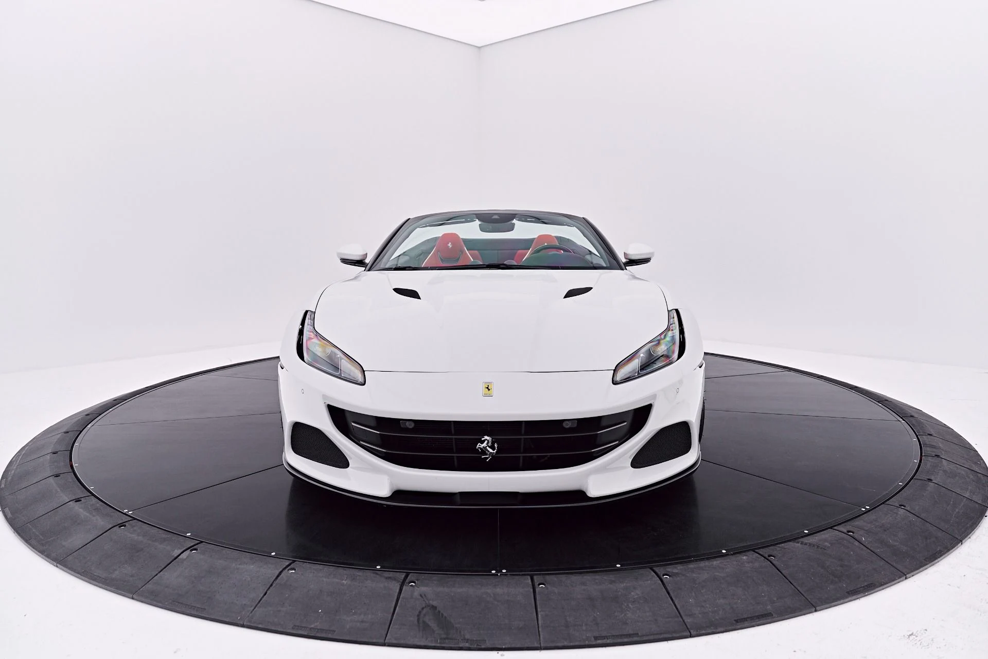 mph027_3271433937_Used_2022_Ferrari_Portofino_M_Base_1785971821_2233b466ca
