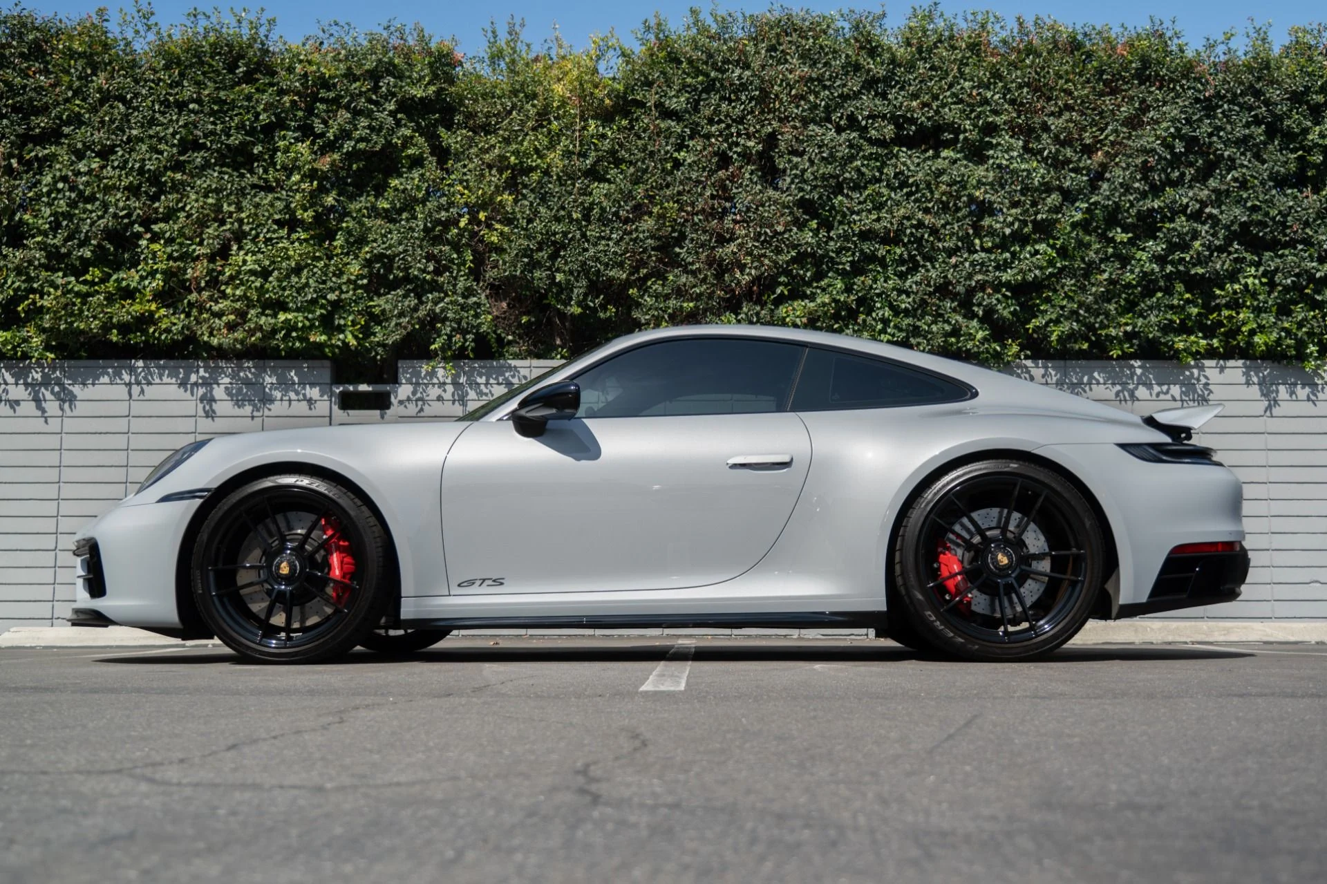 mph027_3272551414_Used_2024_Porsche_911_Carrera_GTS_1755716211_0d5e37cf45