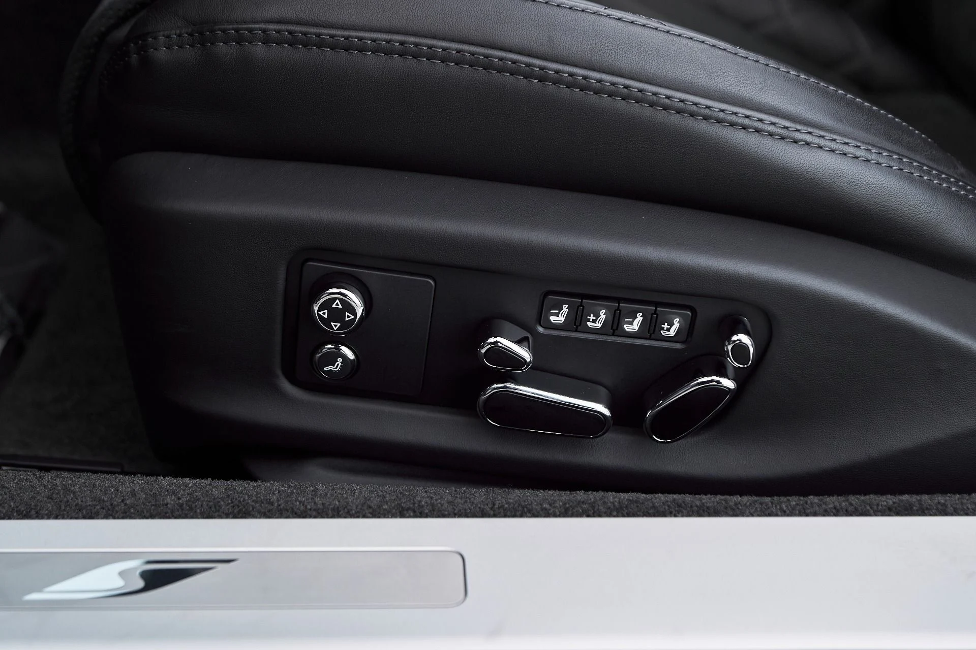 mph027_3277313210_Used_2024_Bentley_Continental_GT_V8_S_1764464386_52897ca095