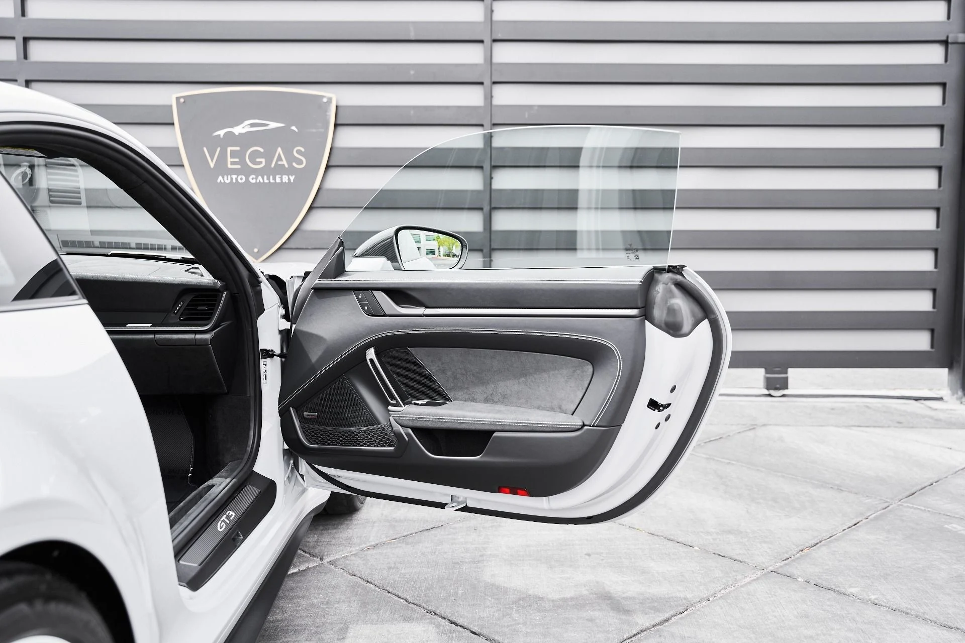 mph027_3278089855_Used_2026_Porsche_911_GT_3_1774923023_1865ba2487