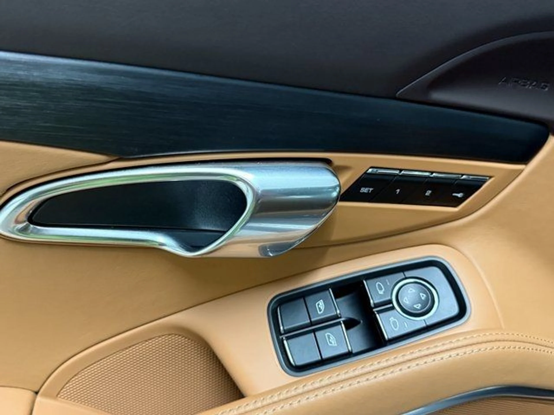 mph027_3278100824_94e7d999f8e16c69cf2691425a32da21_f287b4d34f