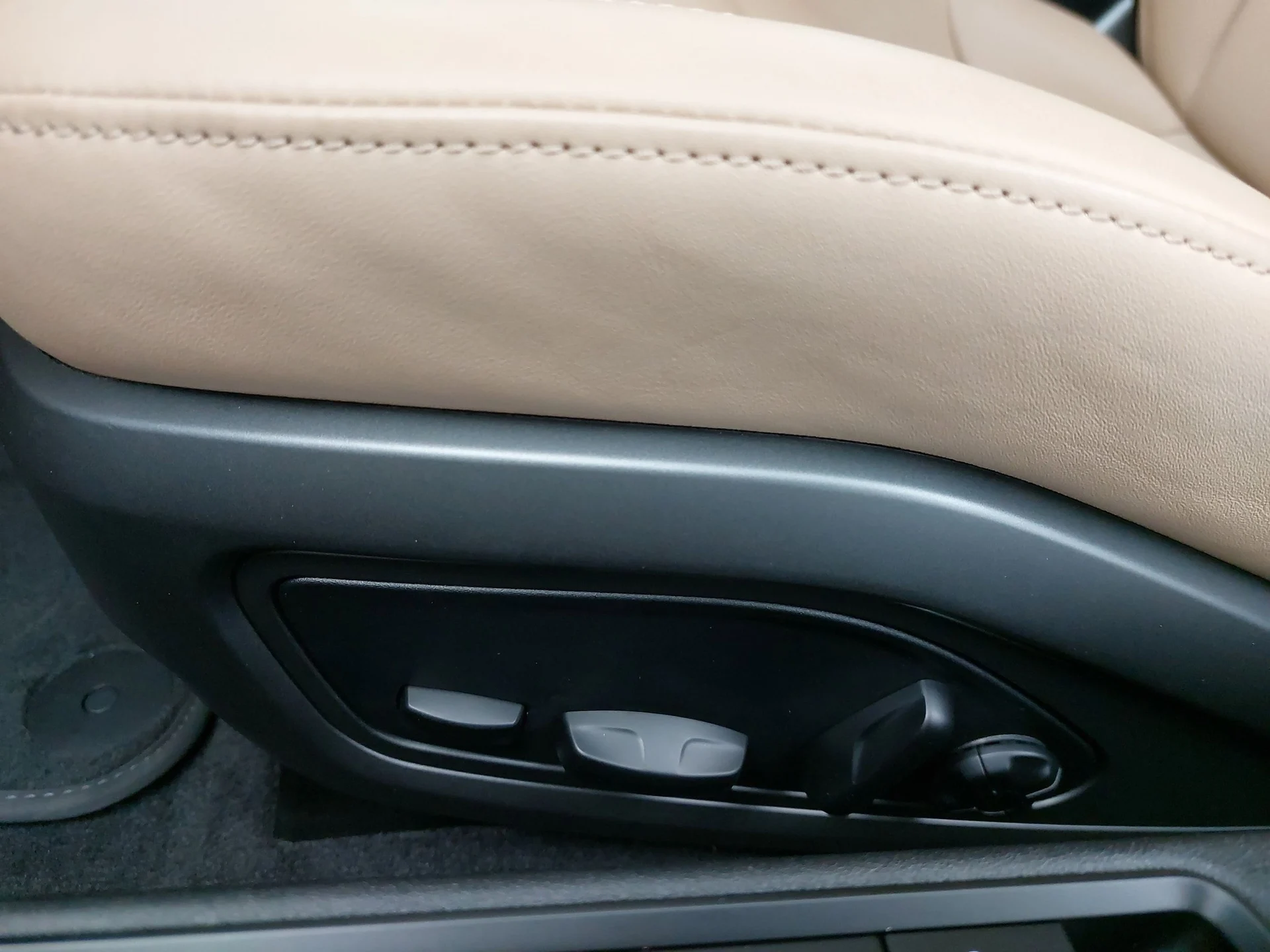 mph027_327828952_21263e00788505b7eaa8ccf14d1f685ex_dbe1fa6790