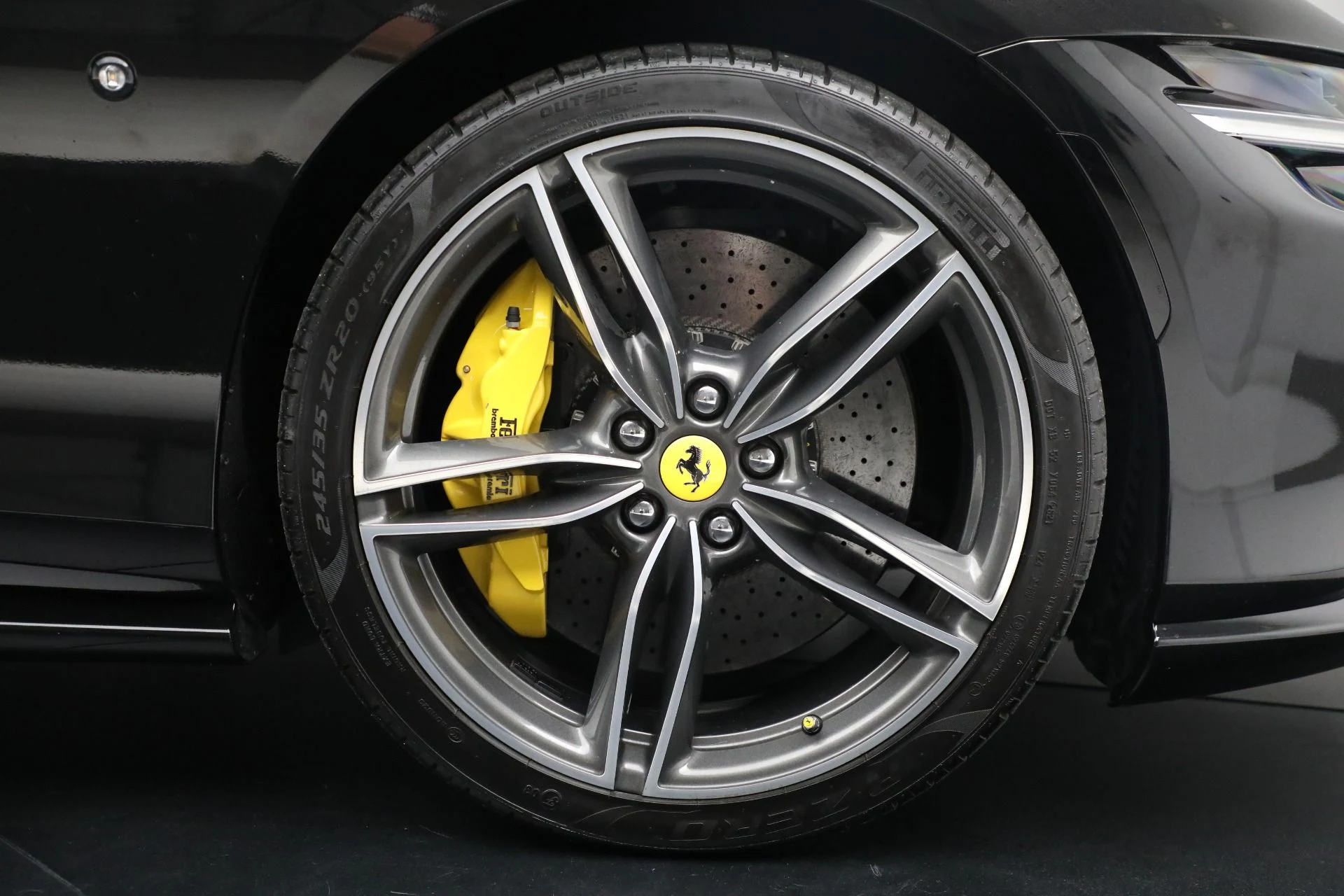 mph027_3278805371_Used_2022_Ferrari_Roma_1707749900_82b3a5b12b