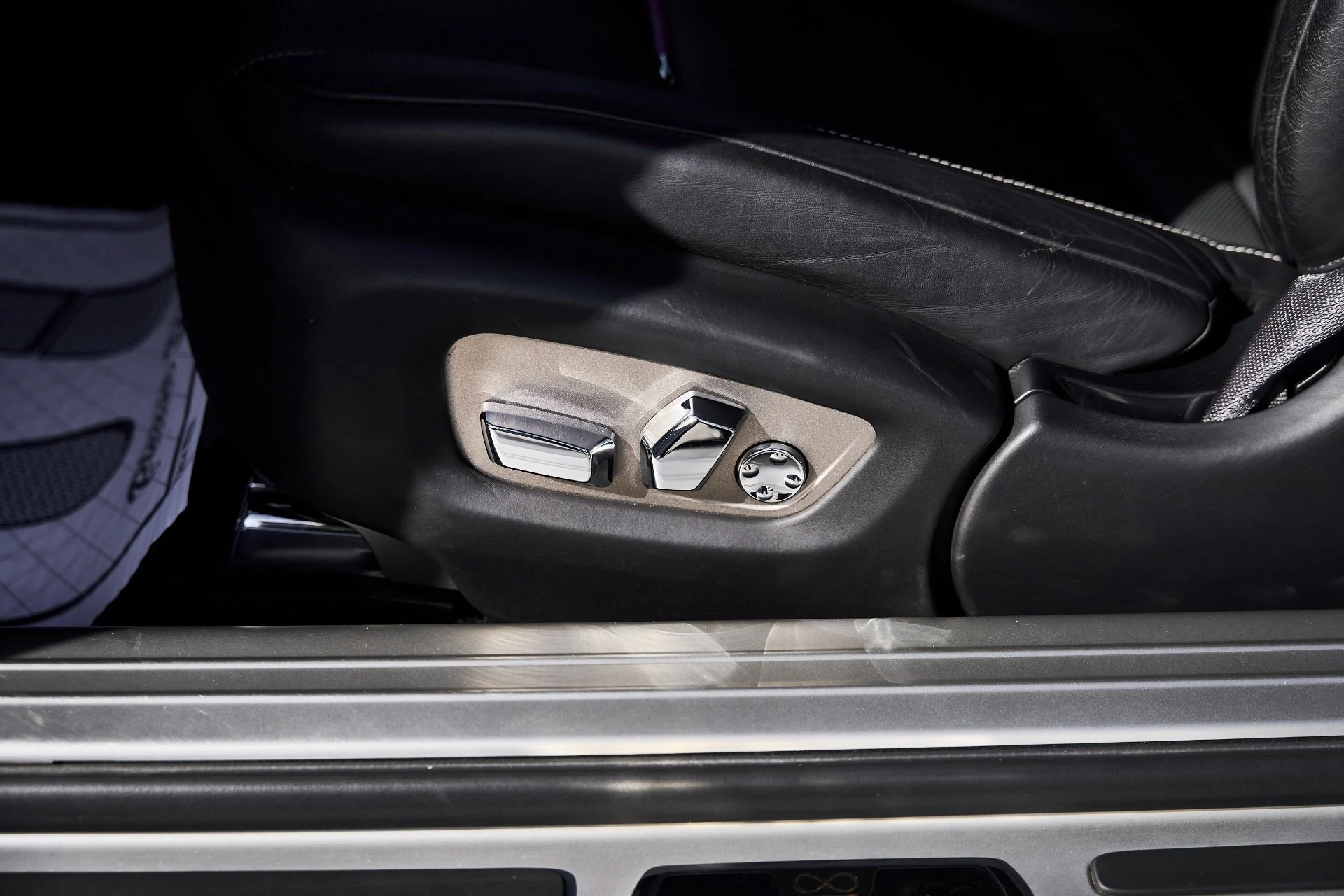 mph027_3283623243_Used_2020_Rolls_Royce_Wraith_Base_1774310789_fce1bb37f1