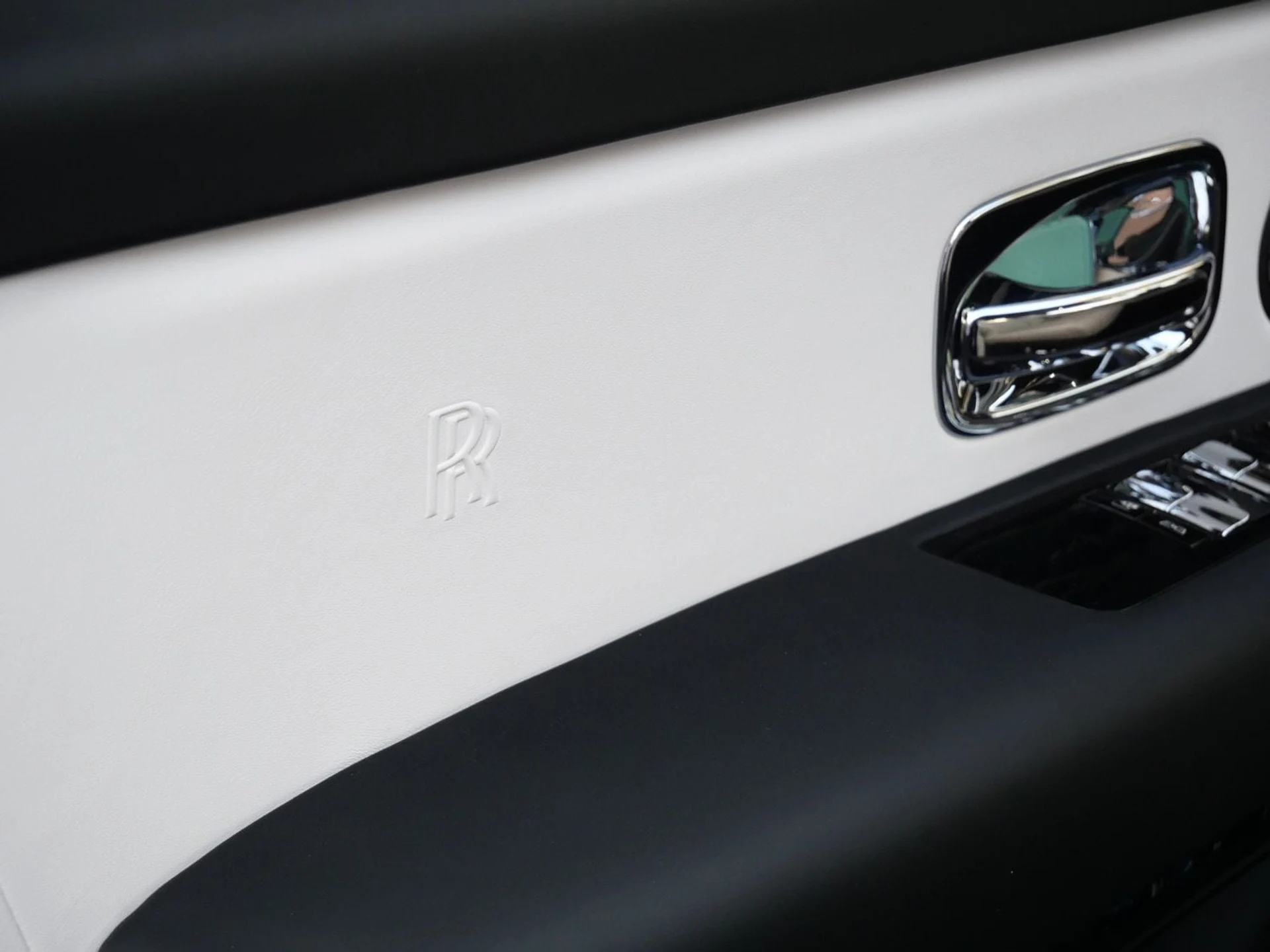 mph027_3285908597_1568faebb331bbf40fc7c161ccd87295x_a257fe52dc