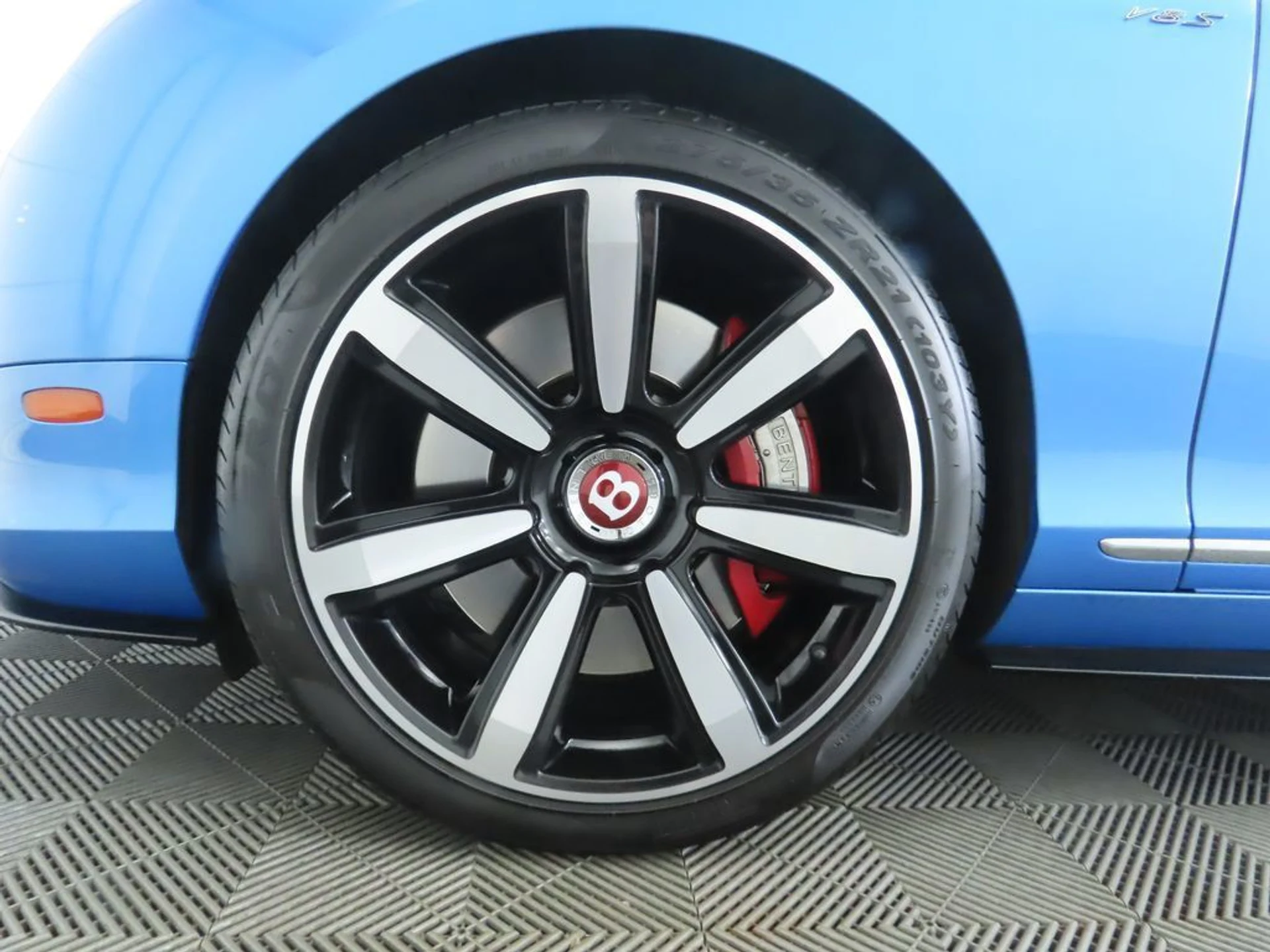 mph027_3287443729_used_2014_bentley_continental_gt_v8_s_2drconvertible_8119_22979396_28_1024_6033ef84d4