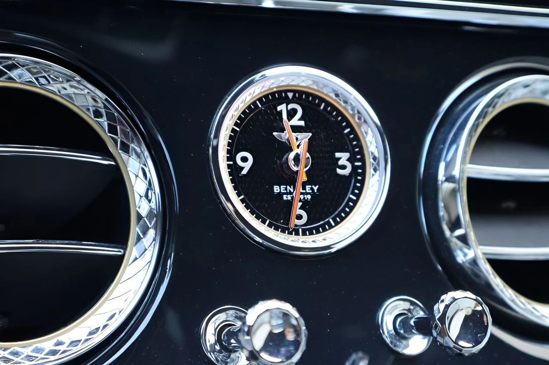 mph027_3295184285_28_1a8edcd360