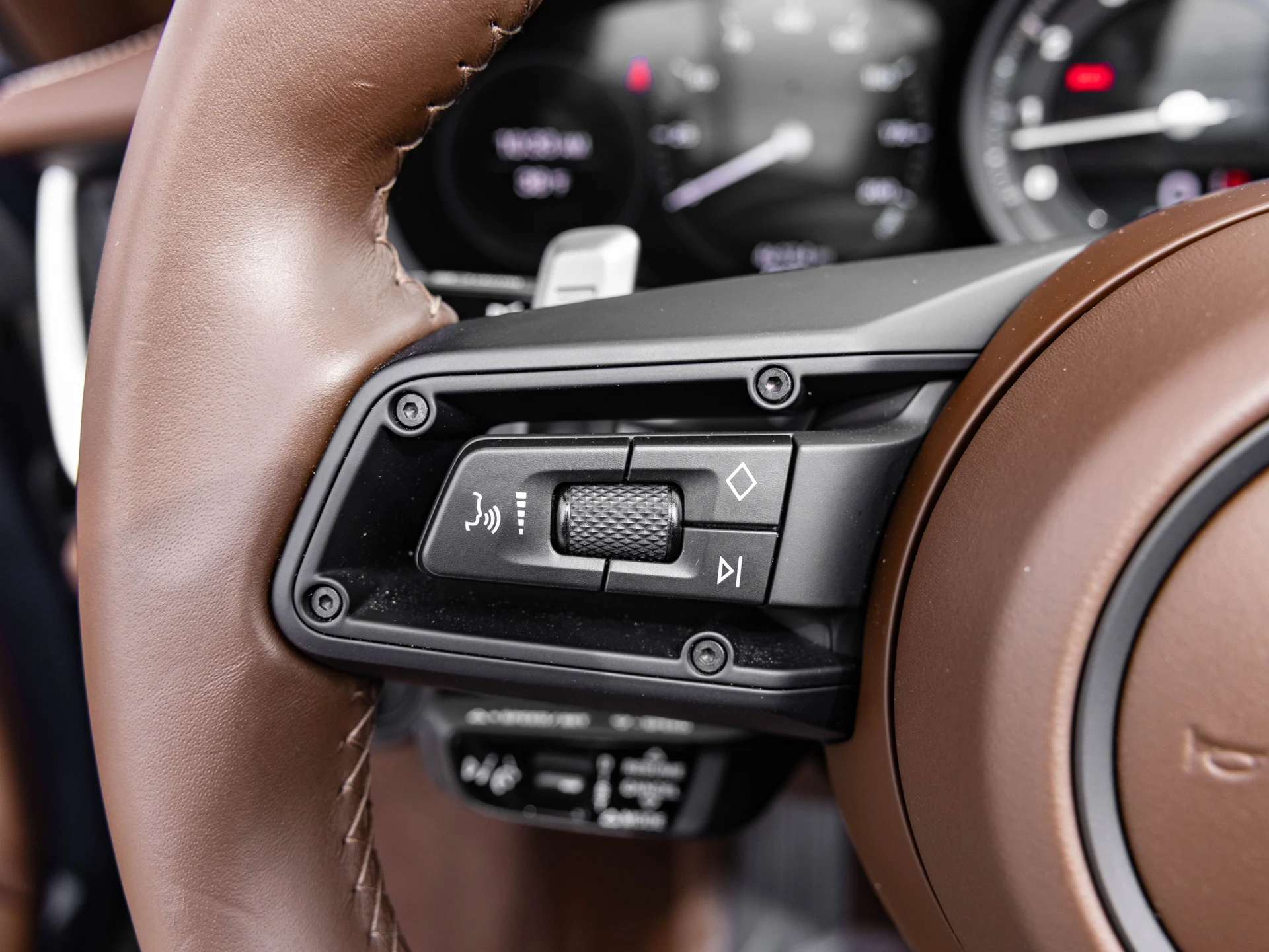 mph027_3300097568_916fb4944489574d74492562b7aae026_595802ed21