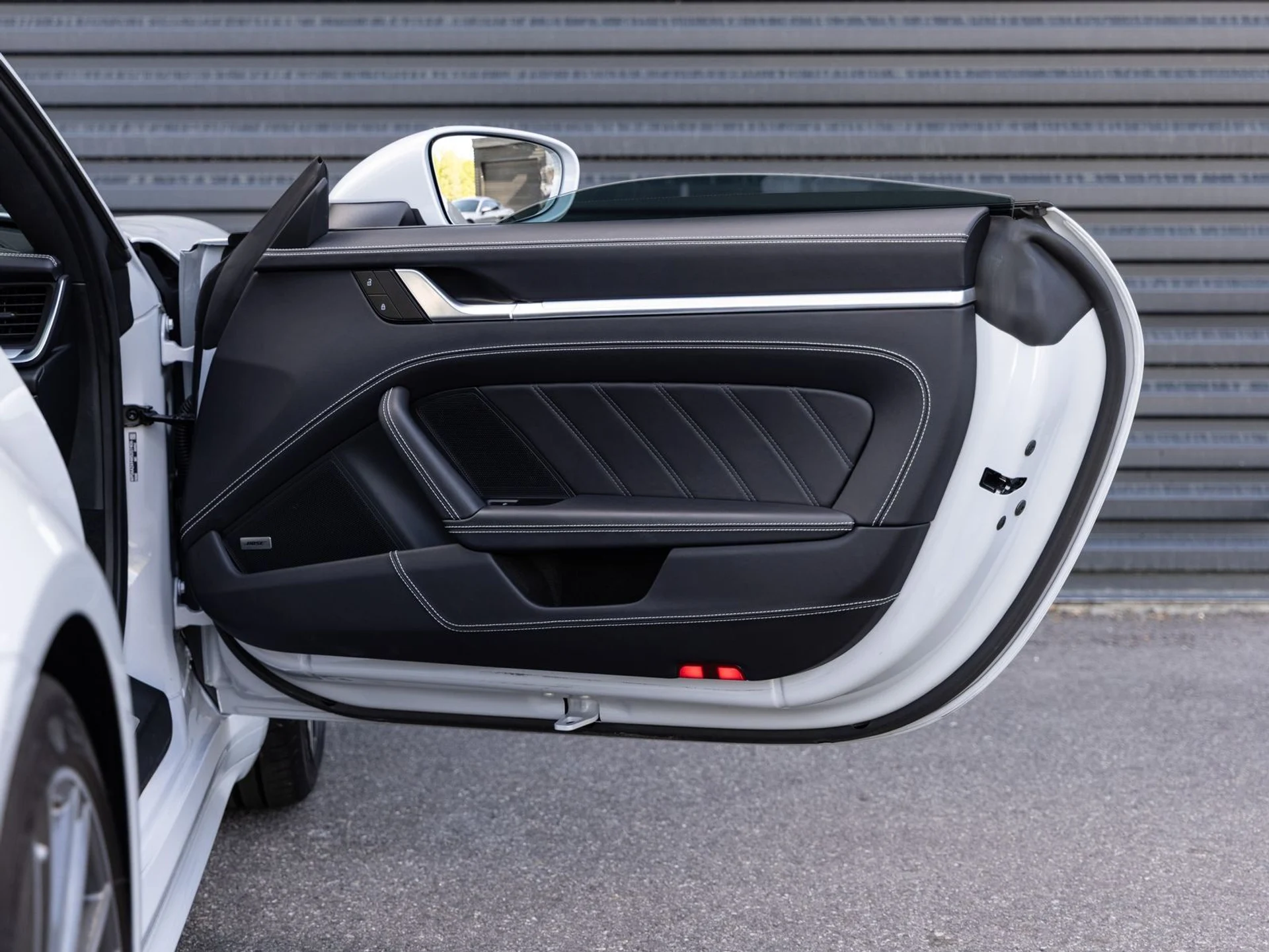 mph027_3303671035_28_8d68a3efae