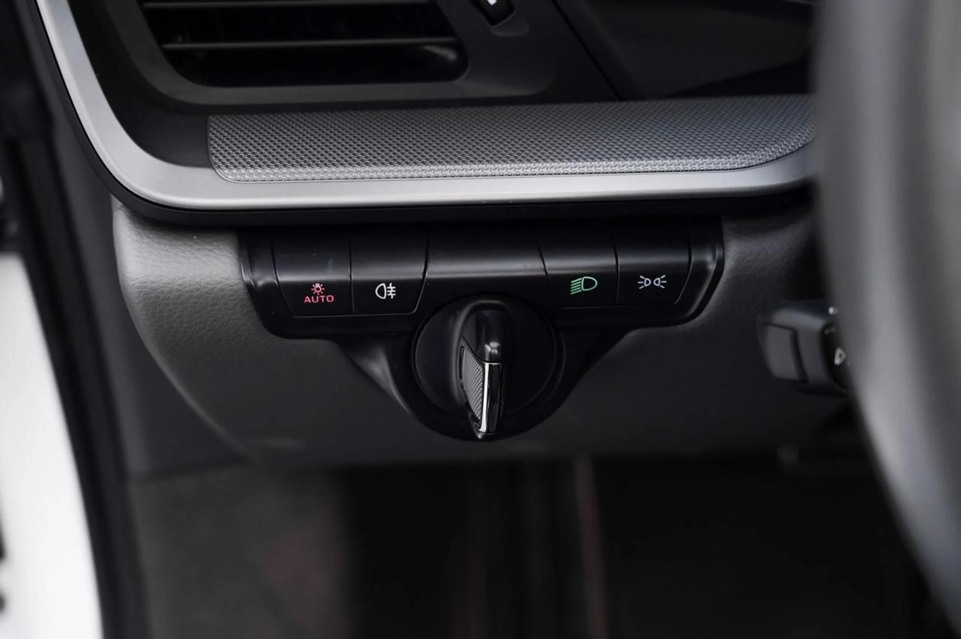 mph027_3304417015_1698a6fb76b155d6b508c05dc1a64402_6a1c677087