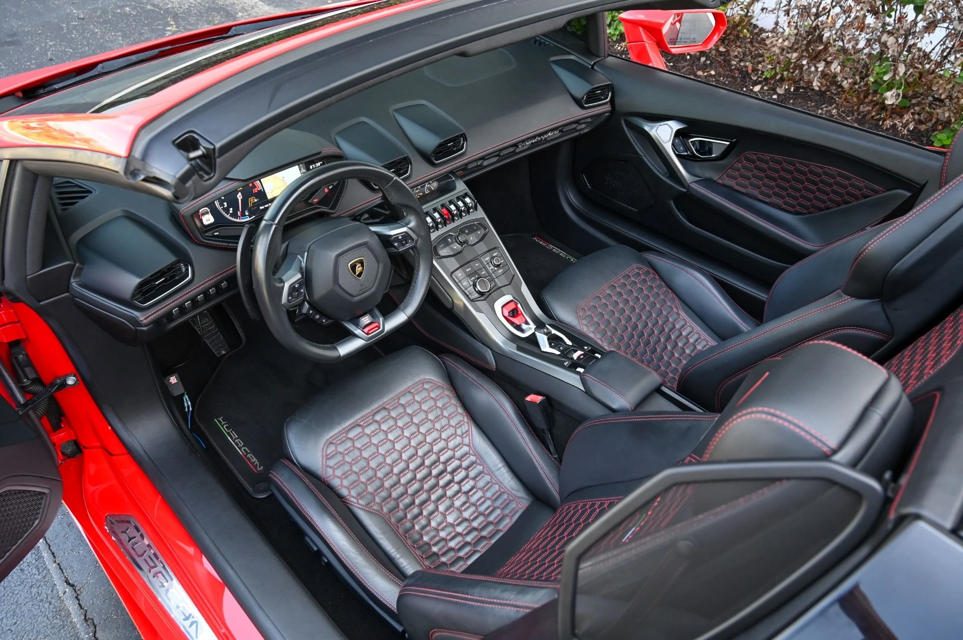 mph027_3304810724_Used_2018_Lamborghini_Huracan_LP_580_2_Spyder_1743021741_286c630e44