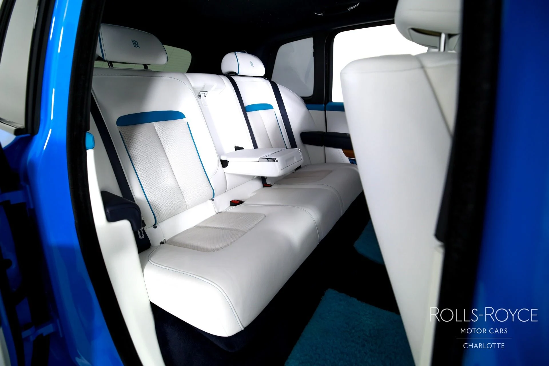 mph027_3307883701_Used_2023_Rolls_Royce_Cullinan_1771369577_0168b1cbd9