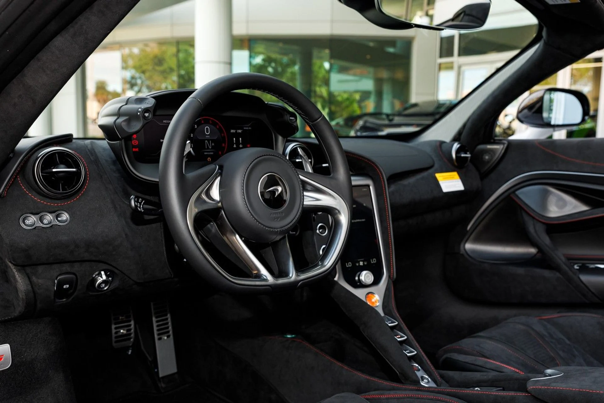 mph027_3323538611_637_p28_l_2c053331de