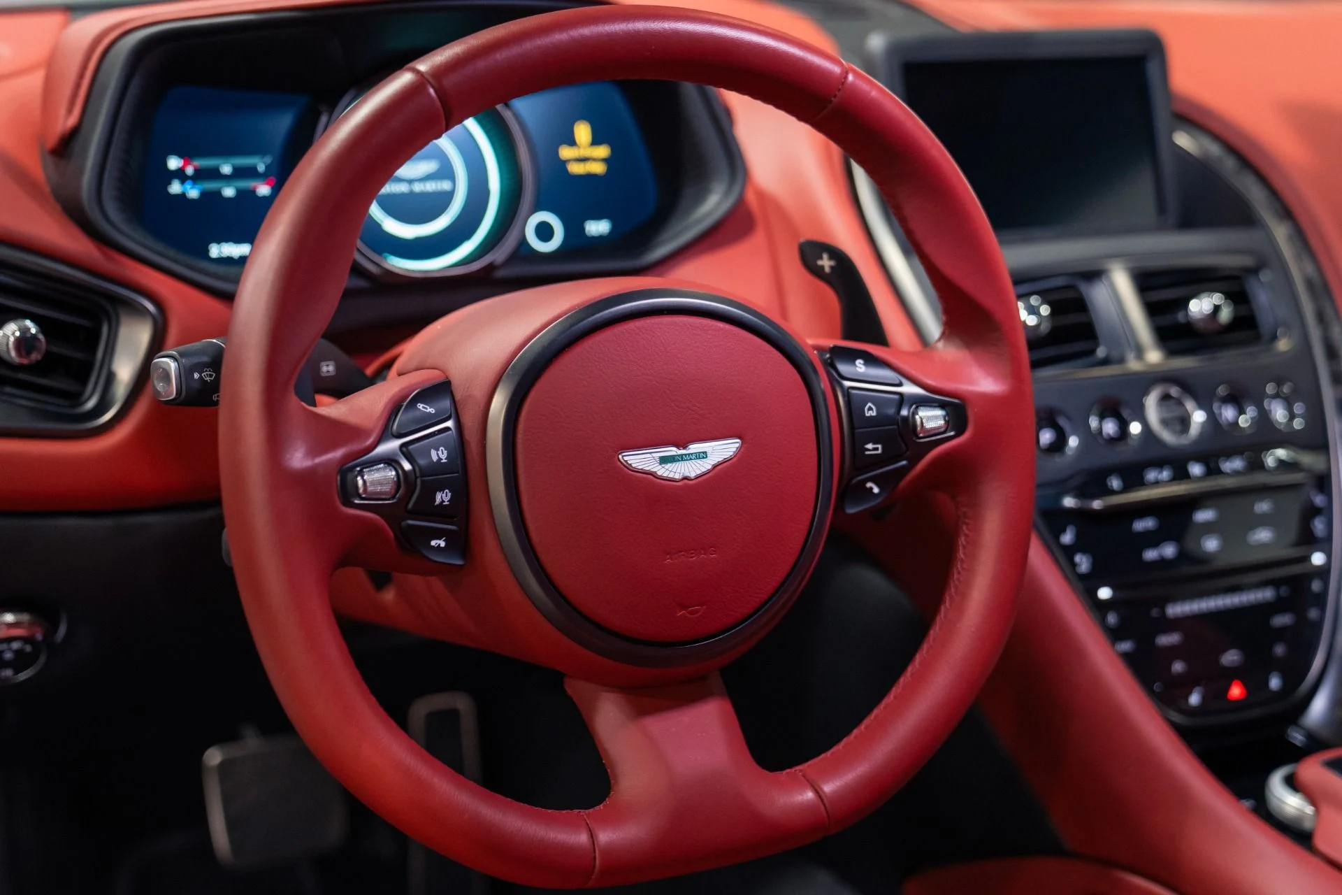 mph027_3327097251_Used_2018_Aston_Martin_DB_11_V12_1788901645_17867fcacb
