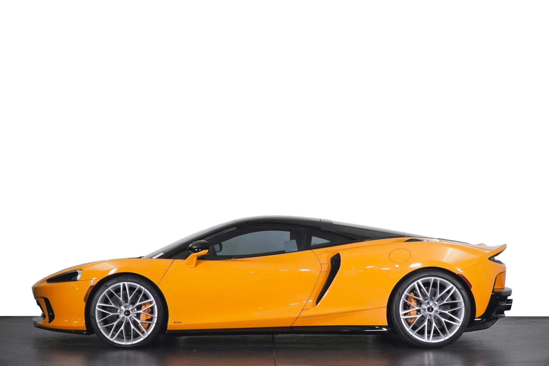 mph027_3337178383_Used_2025_Mc_Laren_GTS_1790583637_ec9cc44427
