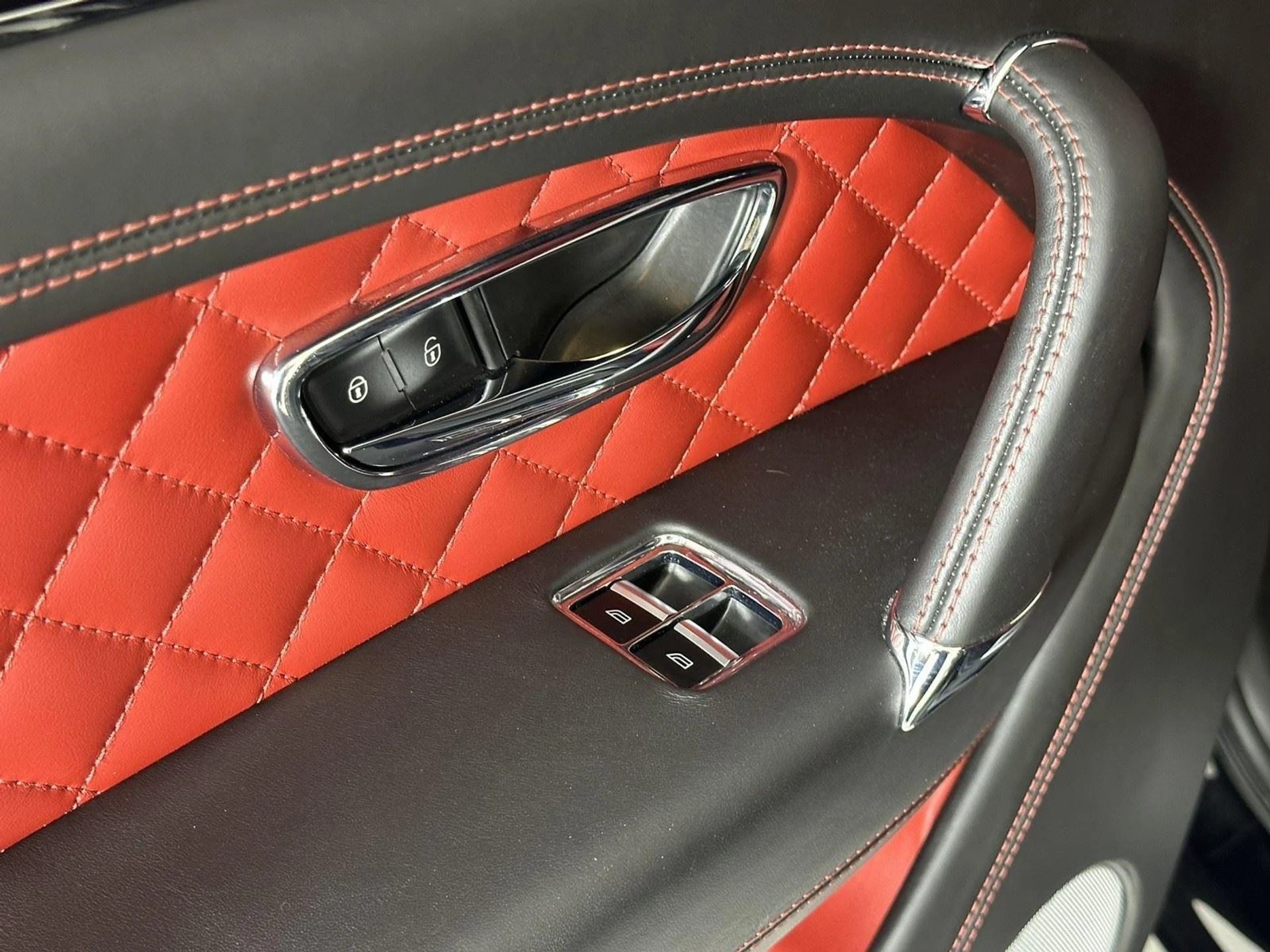 mph027_3347790712_65c897dad0b324ff77b3da29fdbc8772_dc20e149b9