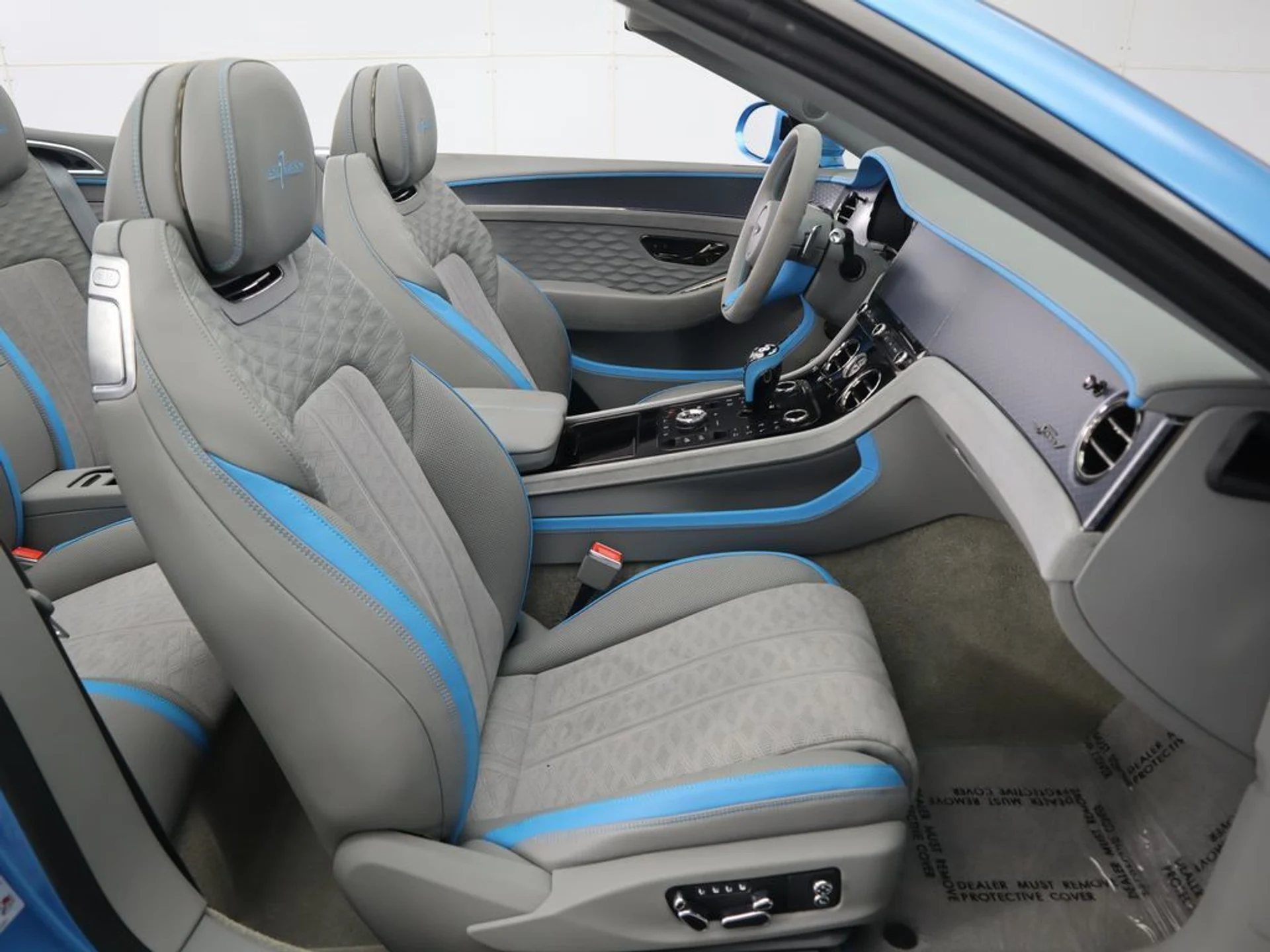 mph027_334955467_used_2025_bentley_continental_gtspeedconvertible_8119_22941730_28_1024_cdef49c7f3