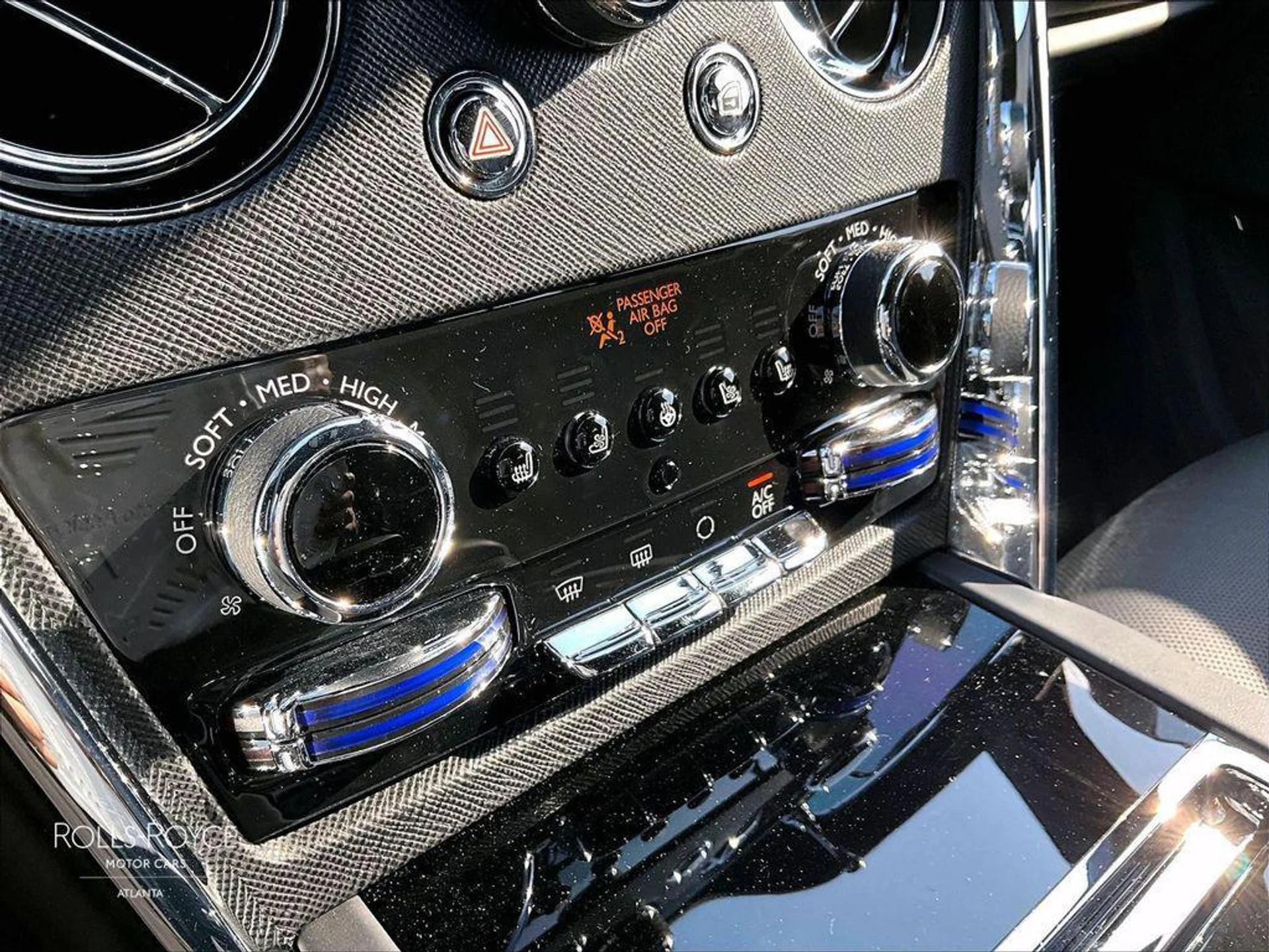 mph027_3350173522_m_ZDZ_6_Nl_Myr_E_Qsfc_S_Af_Vozs_nor_M_cac29a3028