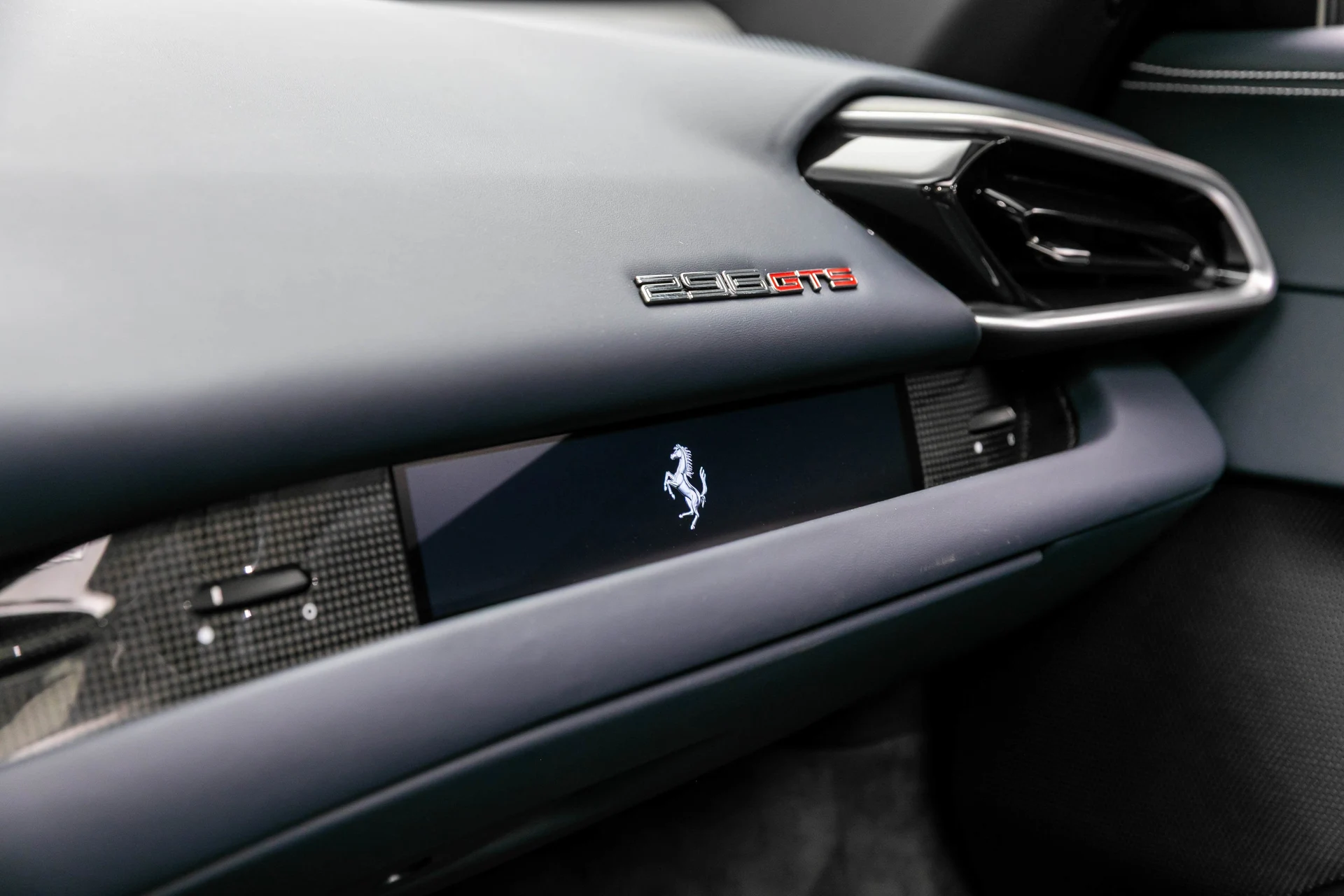 mph027_335017612_f5899433615a4d79b1d11043878b6bb6_221b499dce