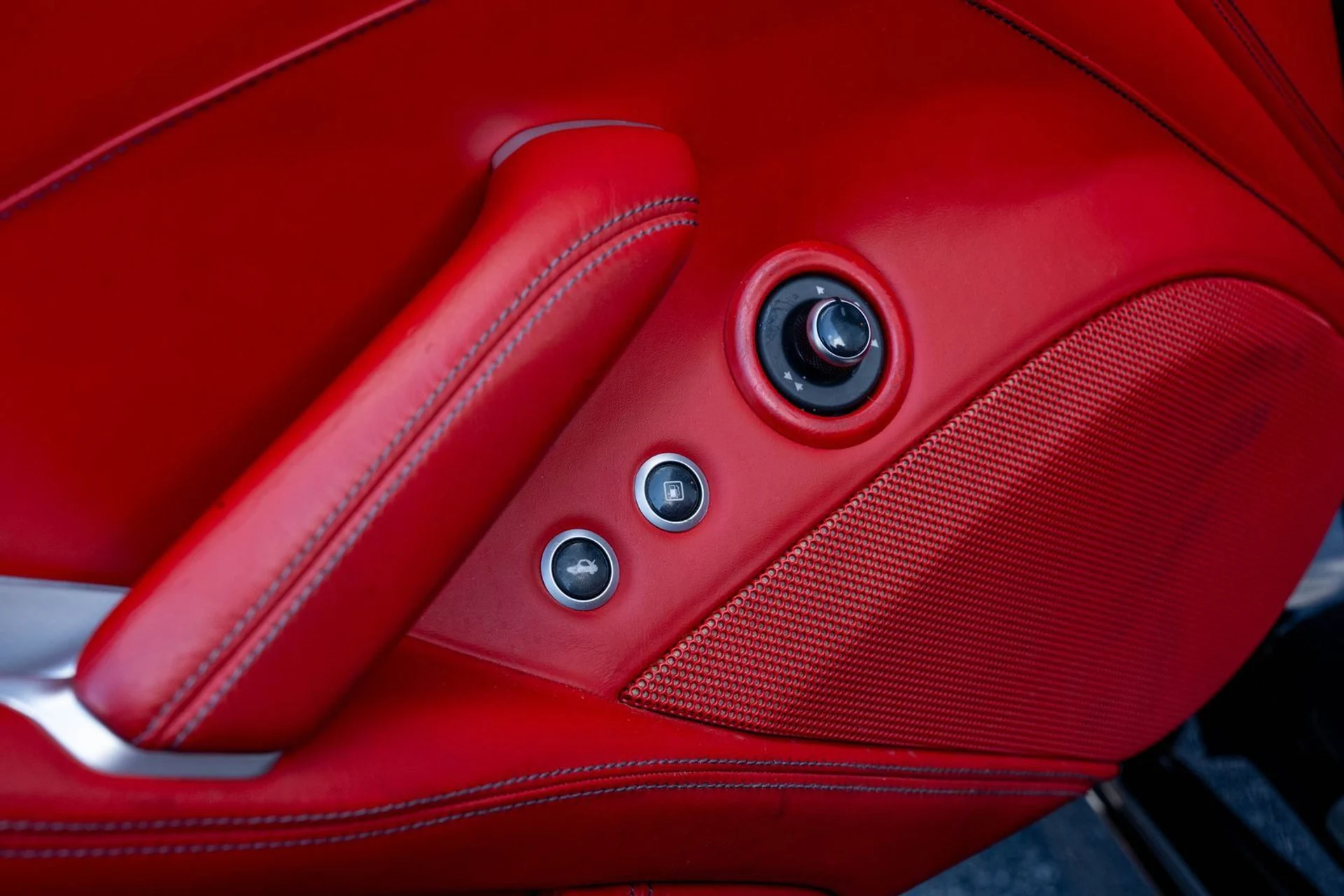 mph027_3352116000_714991b601d246bb8f4f78d8db06b1c3_5597070c15